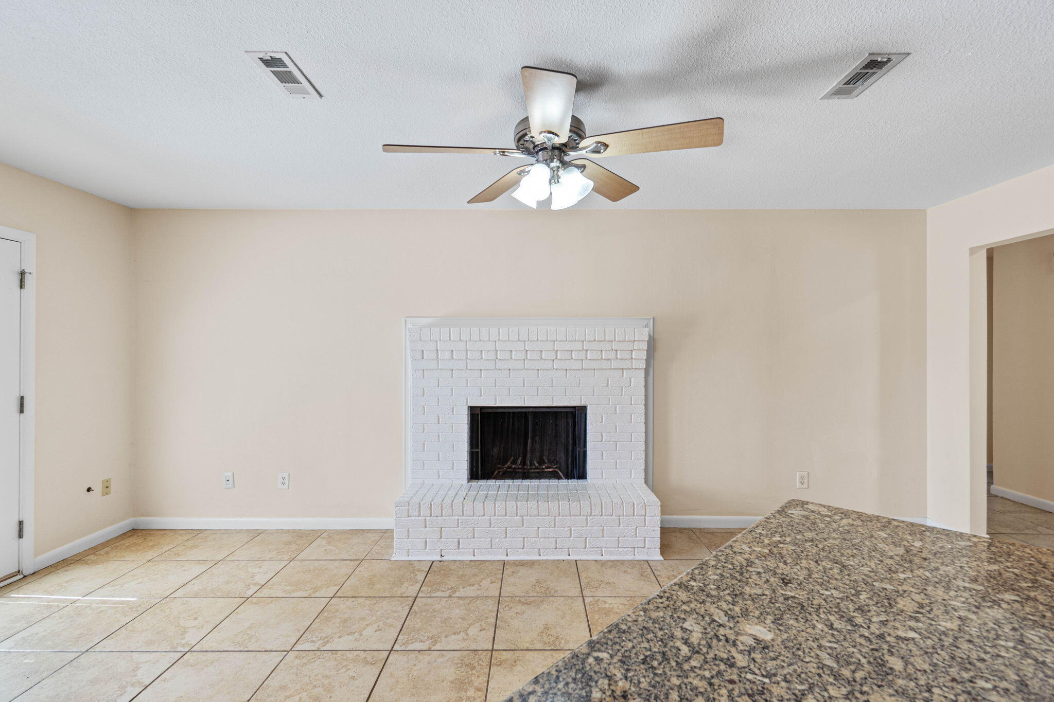 CIMARRON ESTATES - Residential Lease