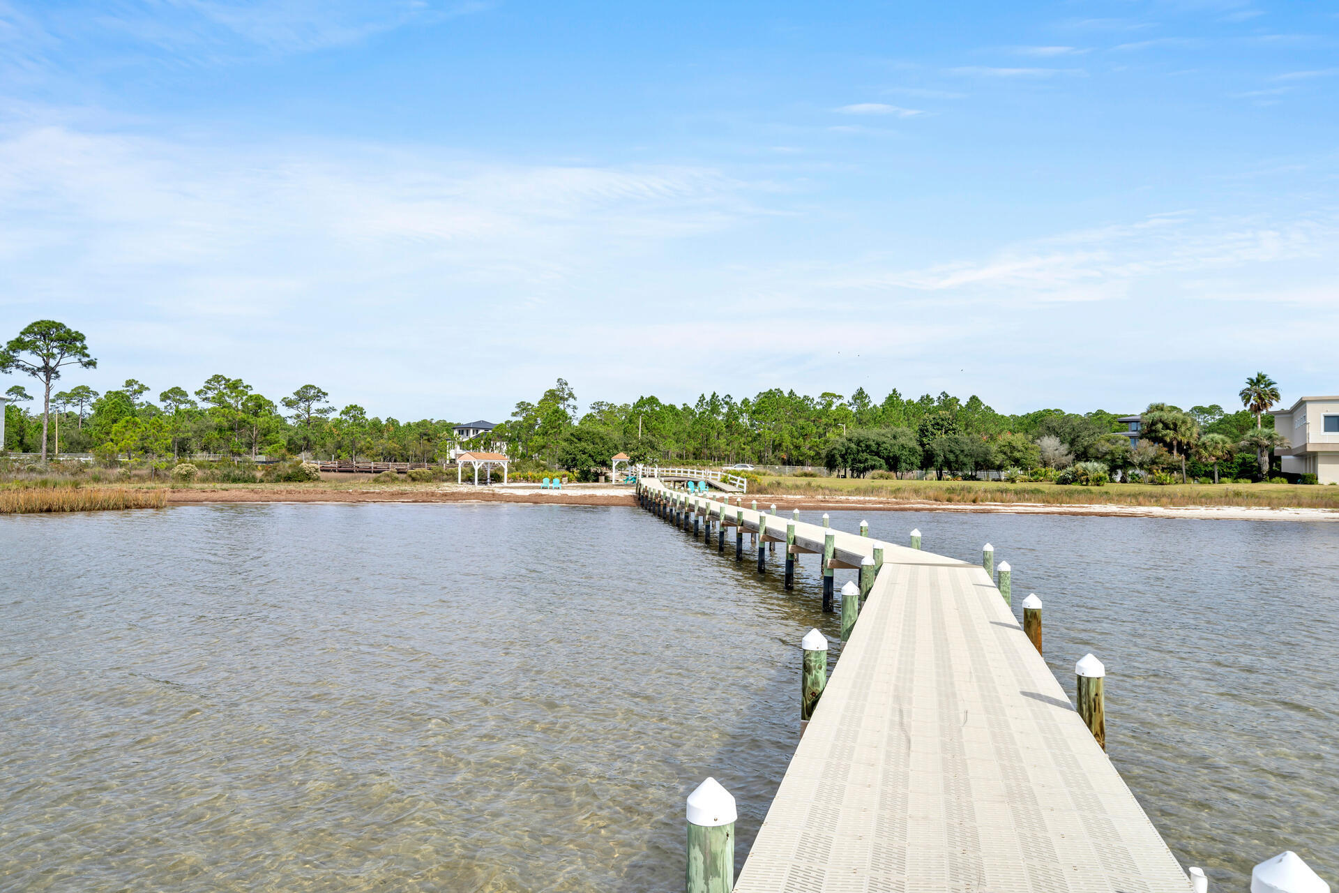 LIGHTHOUSE POINTE - Residential