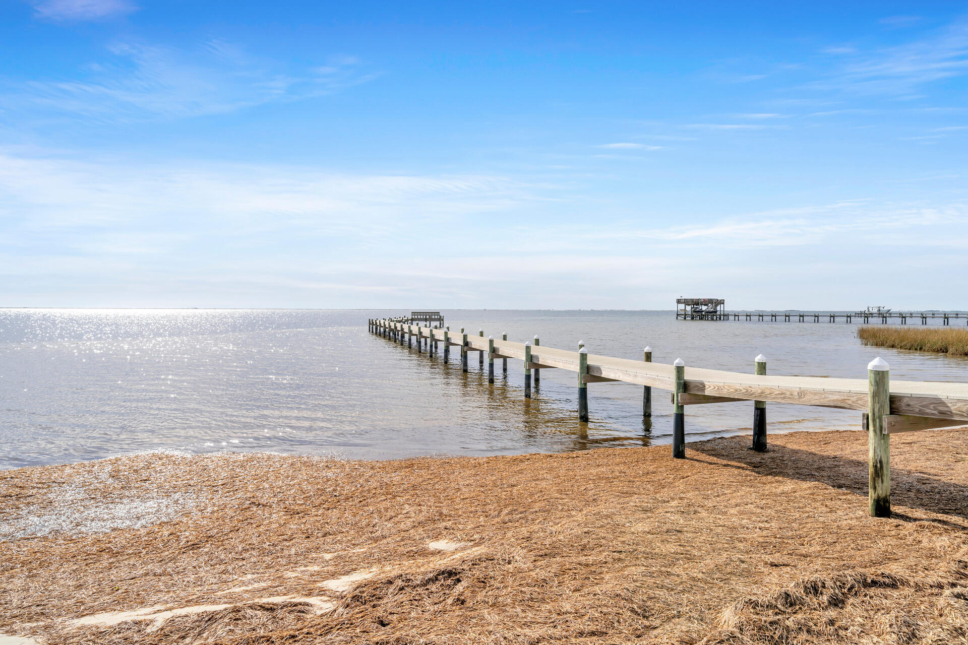 LIGHTHOUSE POINTE - Residential