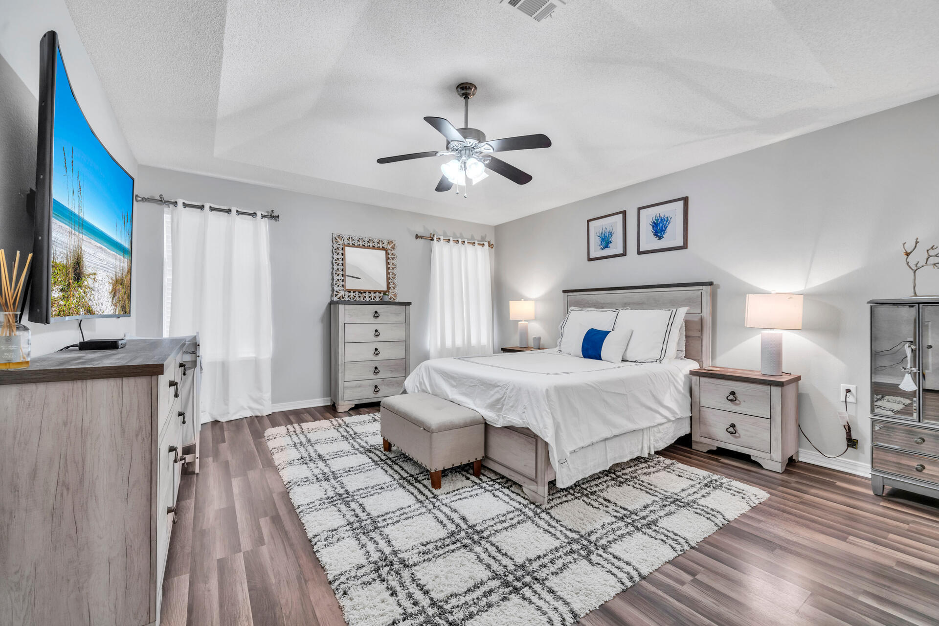 LIGHTHOUSE POINTE - Residential