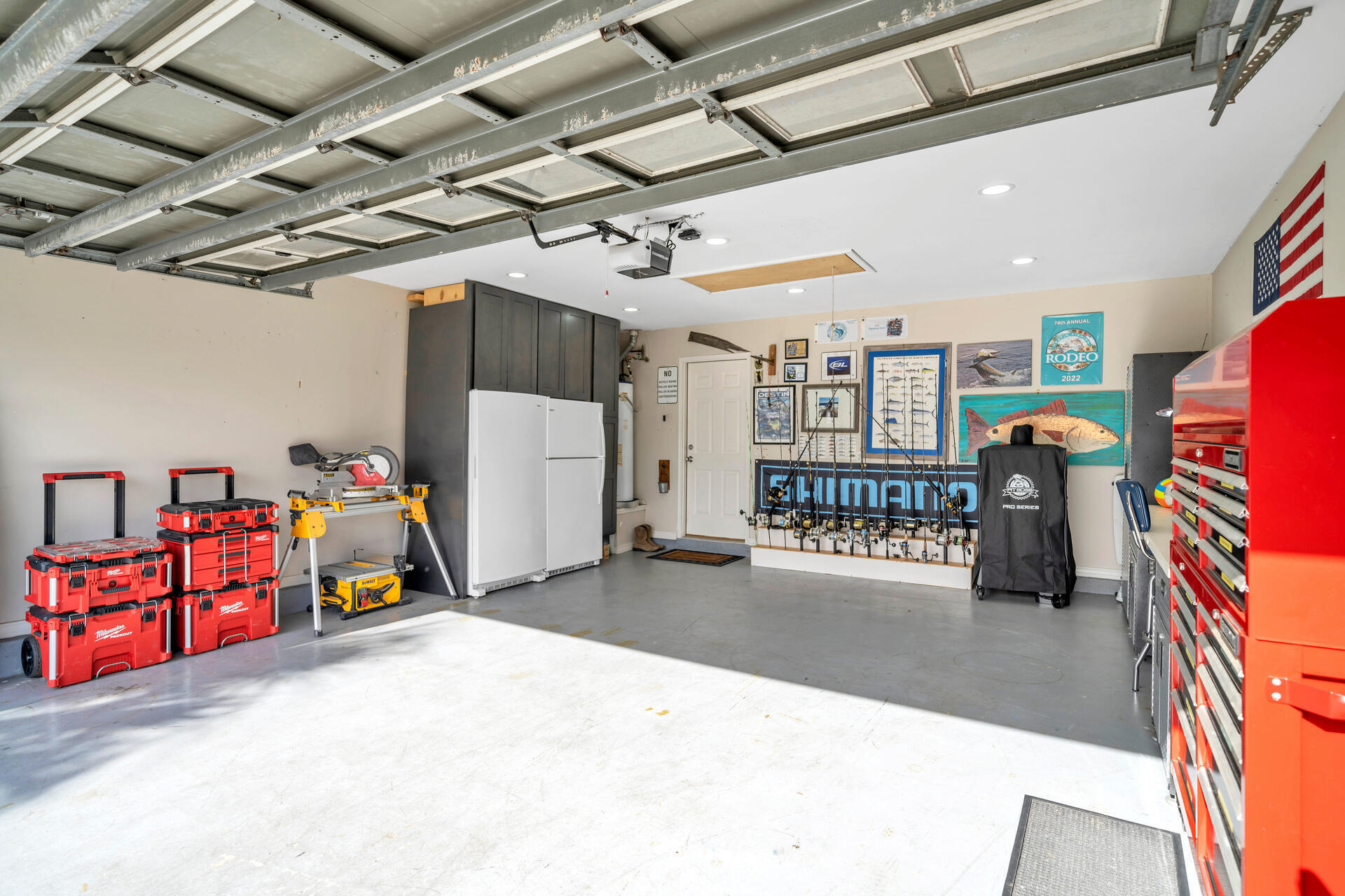 LIGHTHOUSE POINTE - Residential