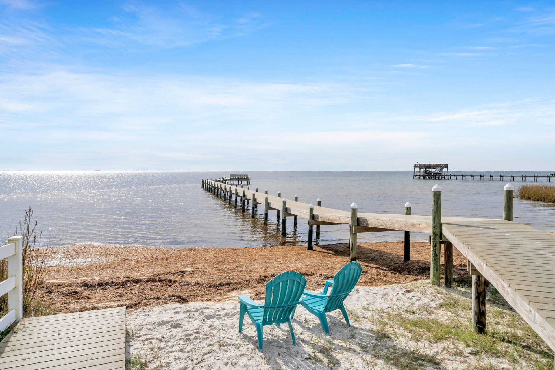 LIGHTHOUSE POINTE - Residential