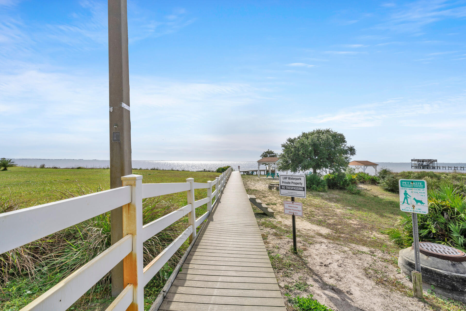 LIGHTHOUSE POINTE - Residential