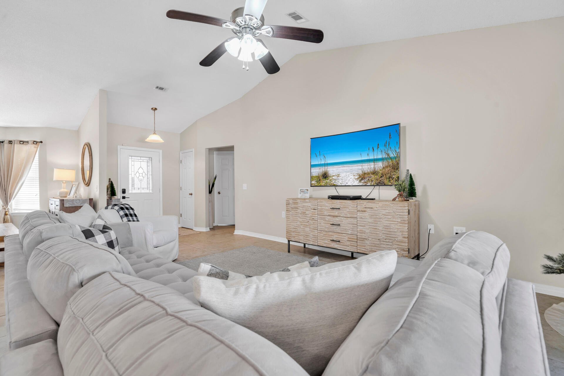 LIGHTHOUSE POINTE - Residential