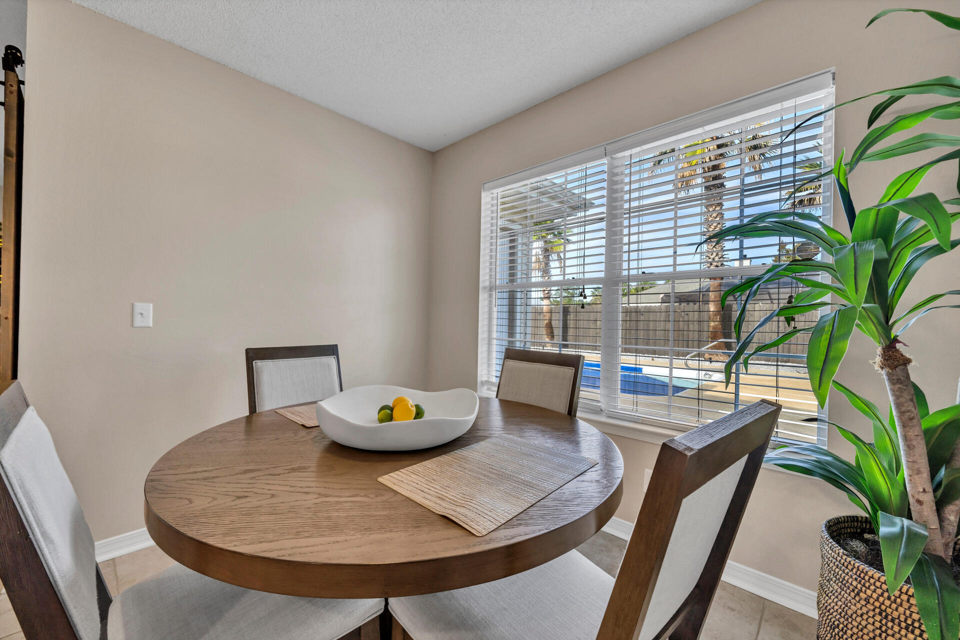 LIGHTHOUSE POINTE - Residential