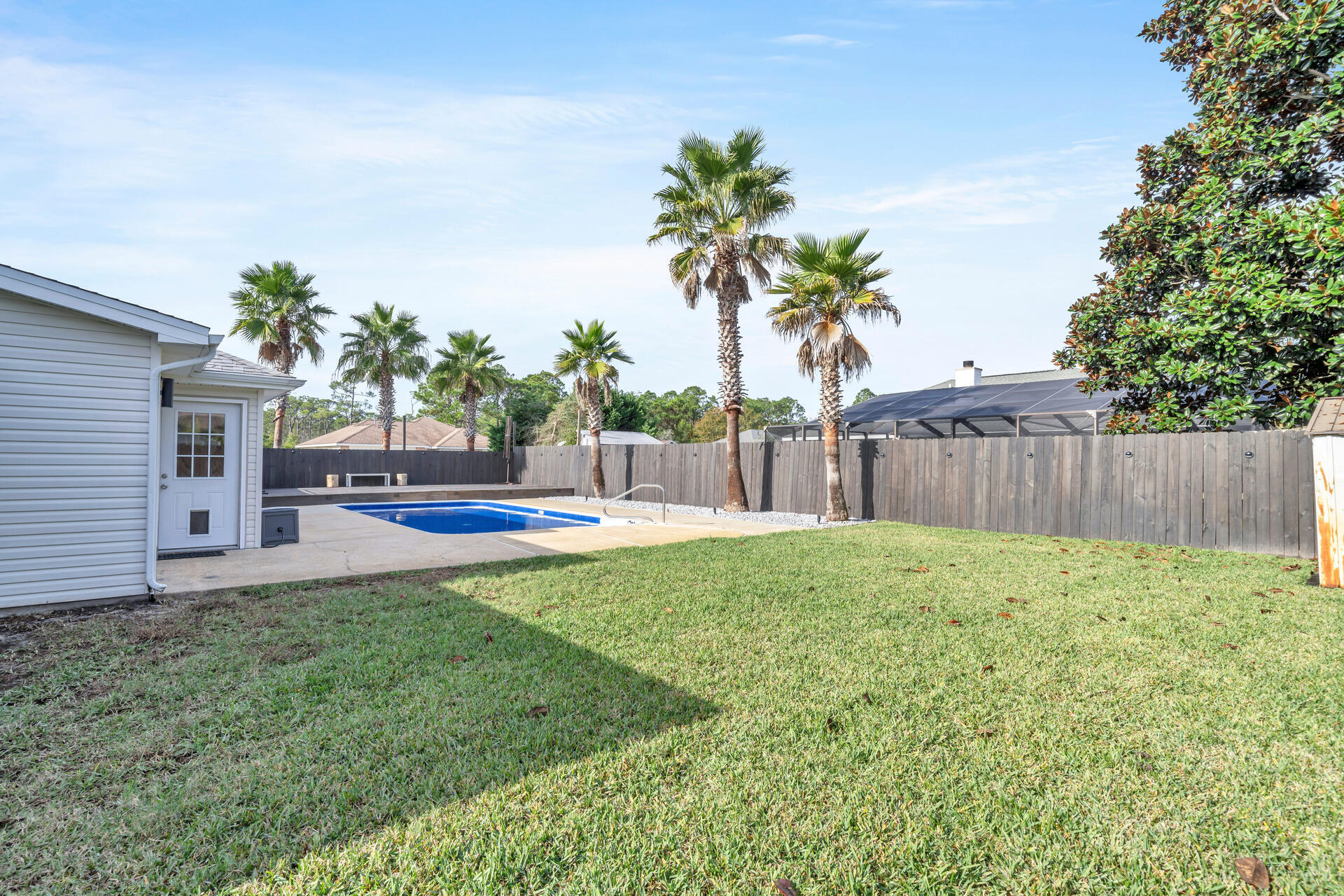 LIGHTHOUSE POINTE - Residential