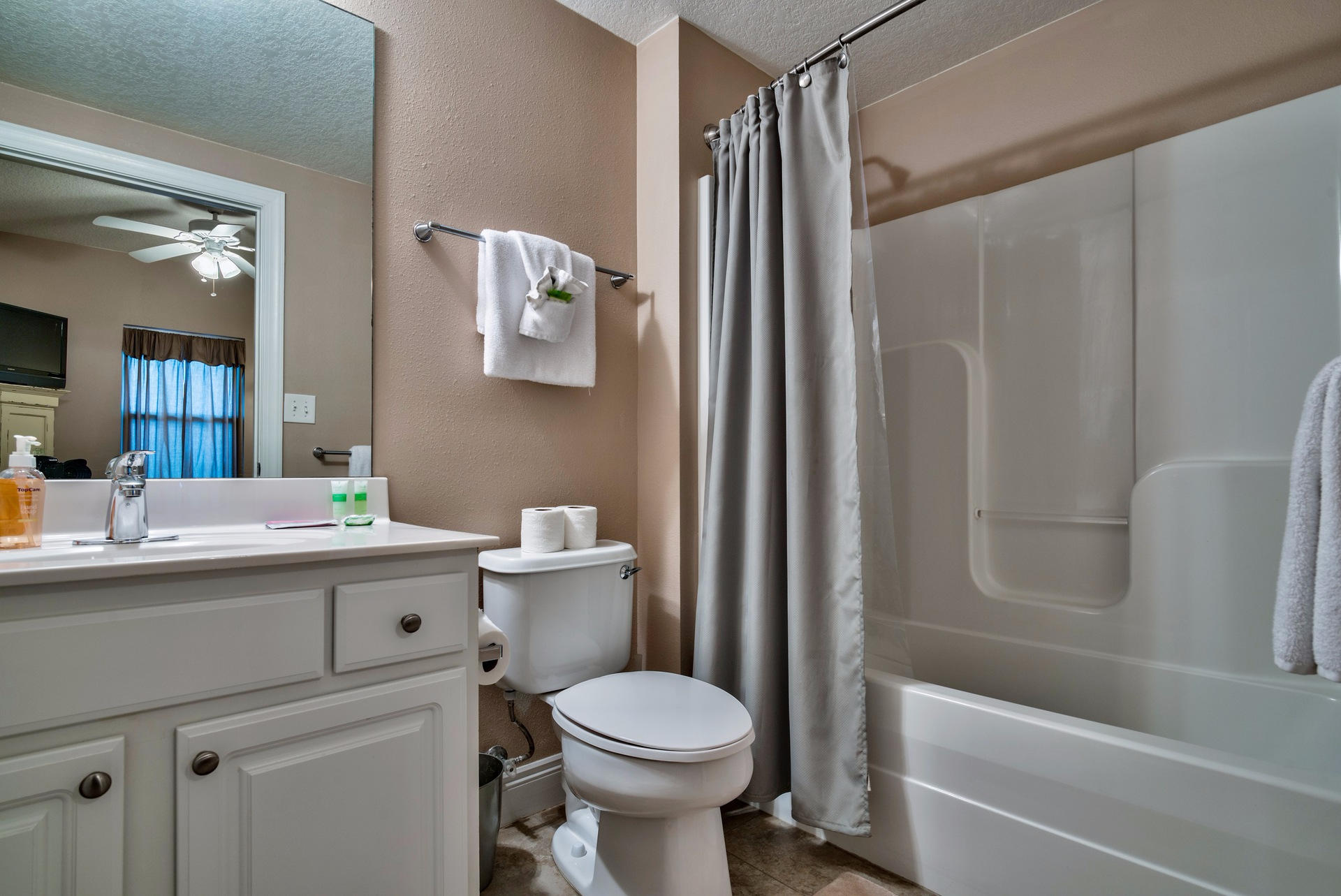 PALAZZO CONDOMINIUMS - Residential