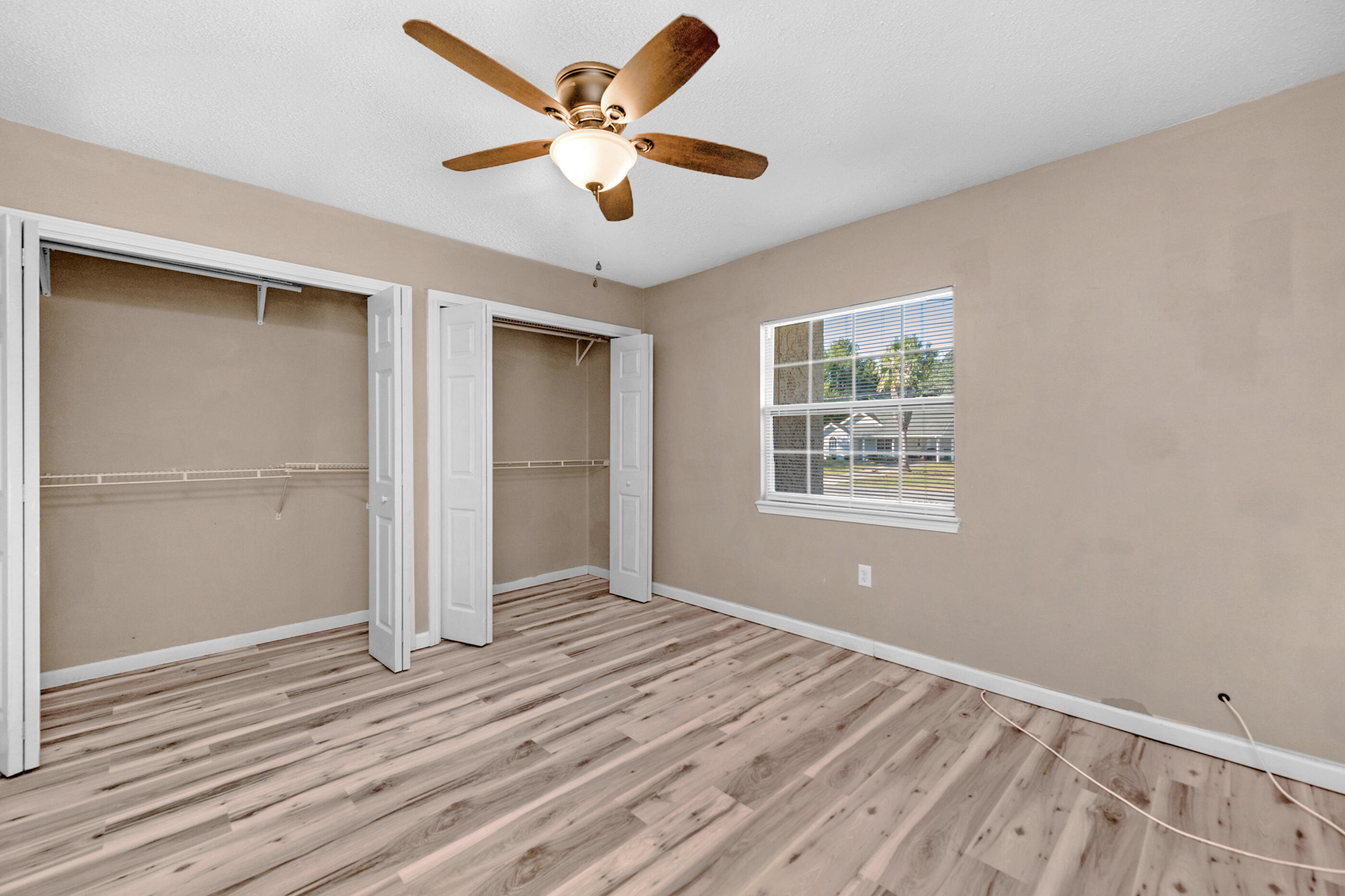 SUNSET STRIP - Residential