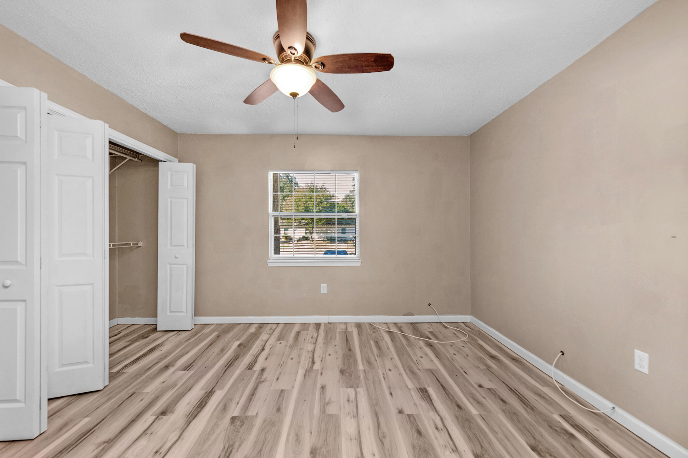 SUNSET STRIP - Residential