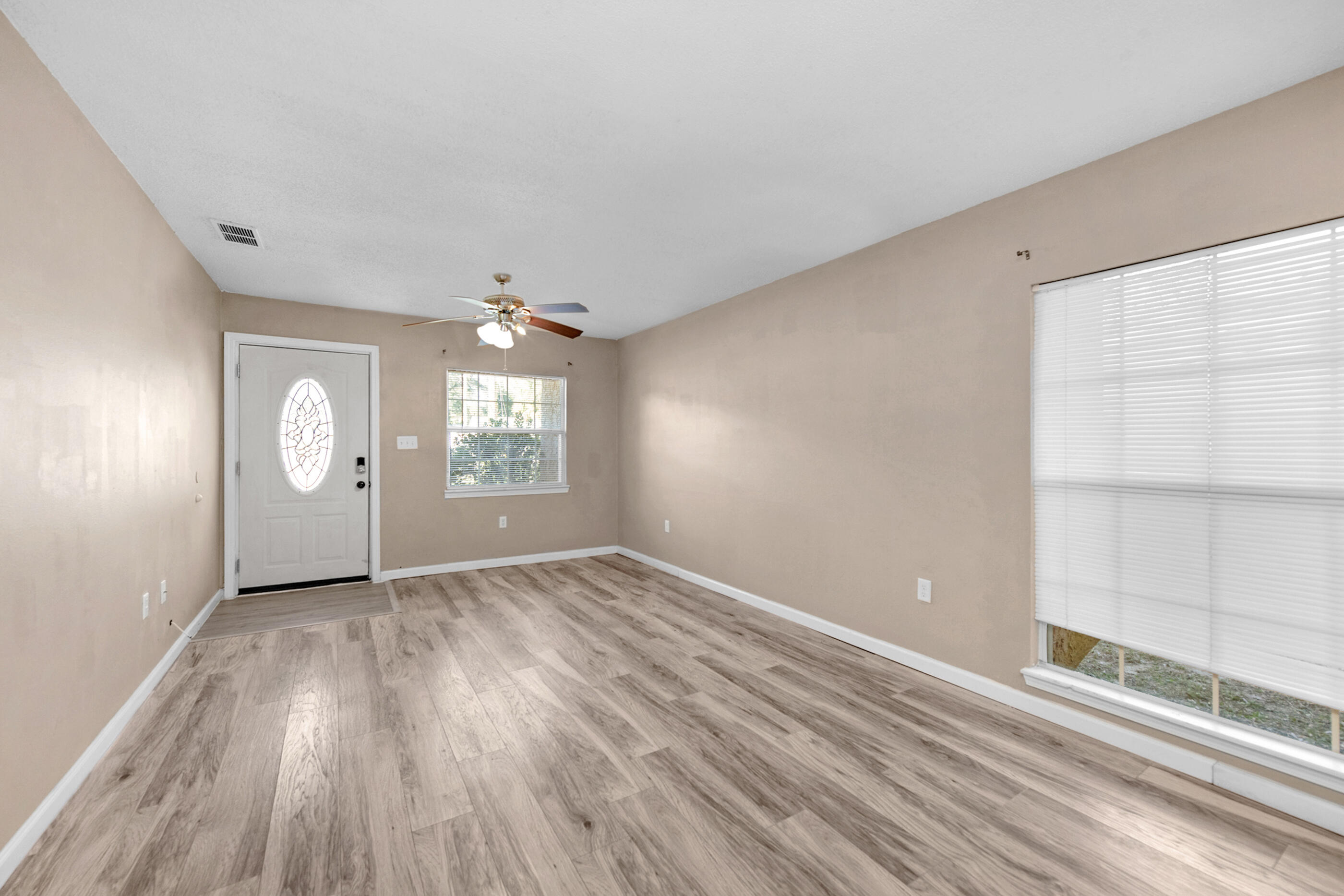 SUNSET STRIP - Residential