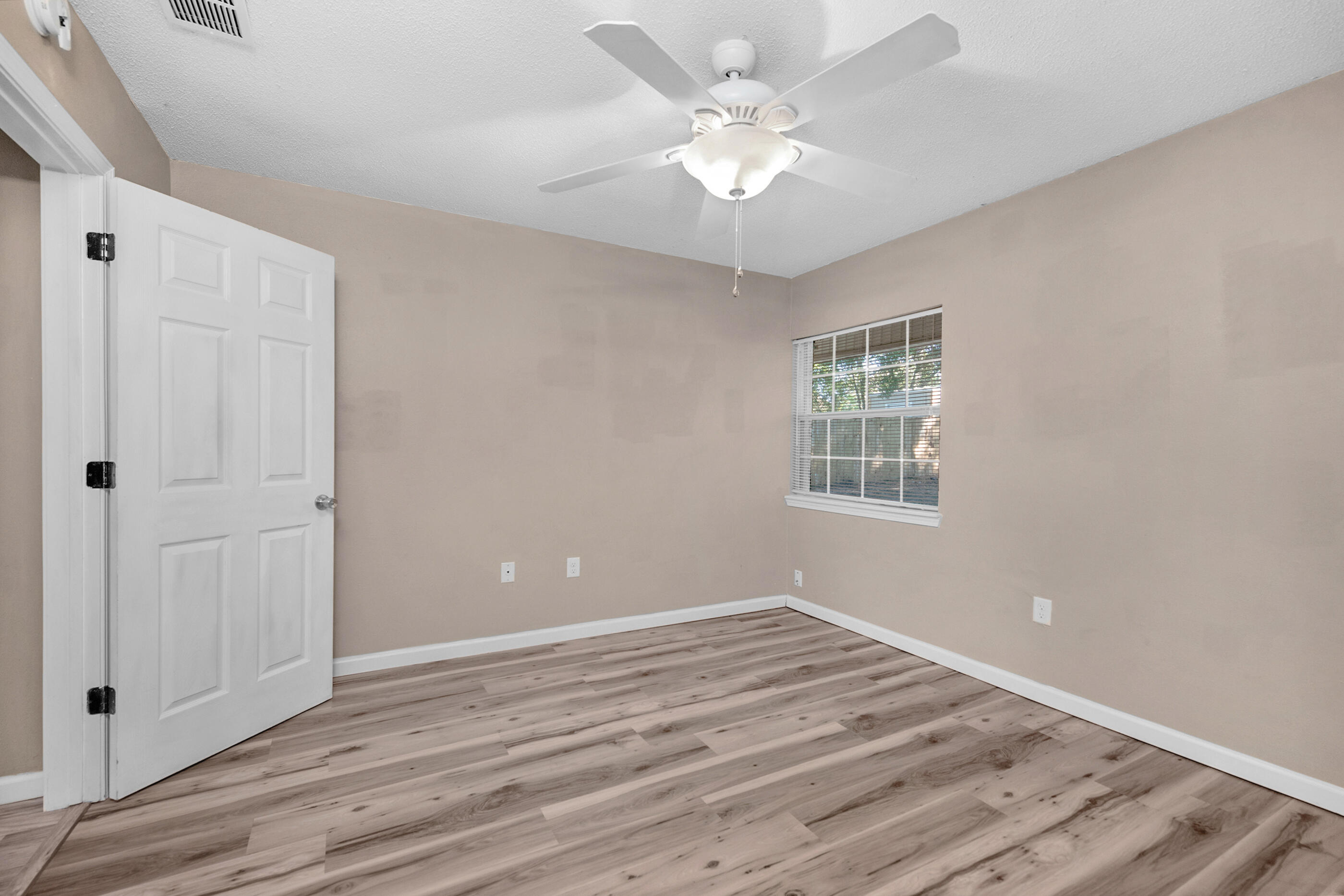 SUNSET STRIP - Residential