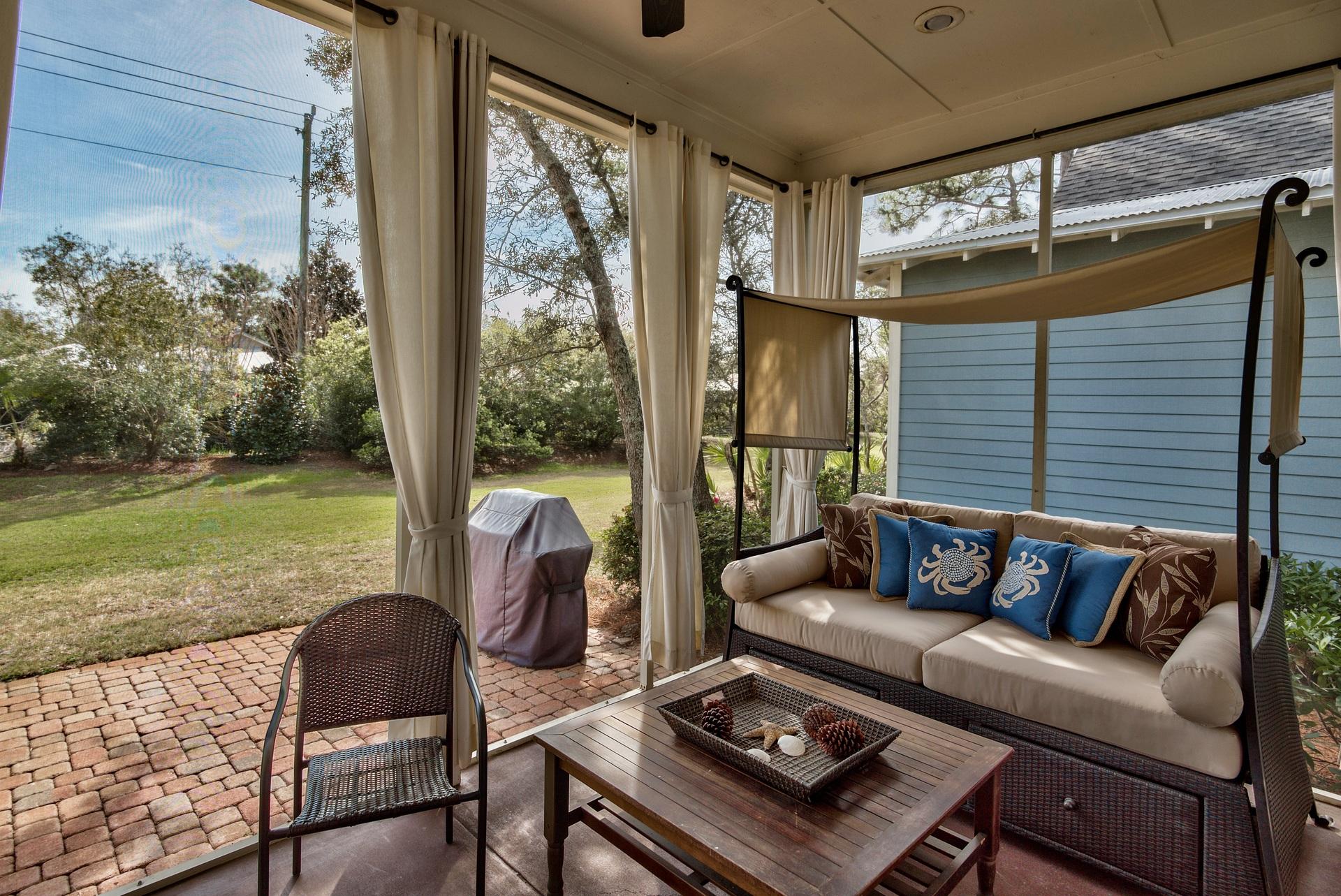 BUNGALOS AT SANDESTIN - Residential