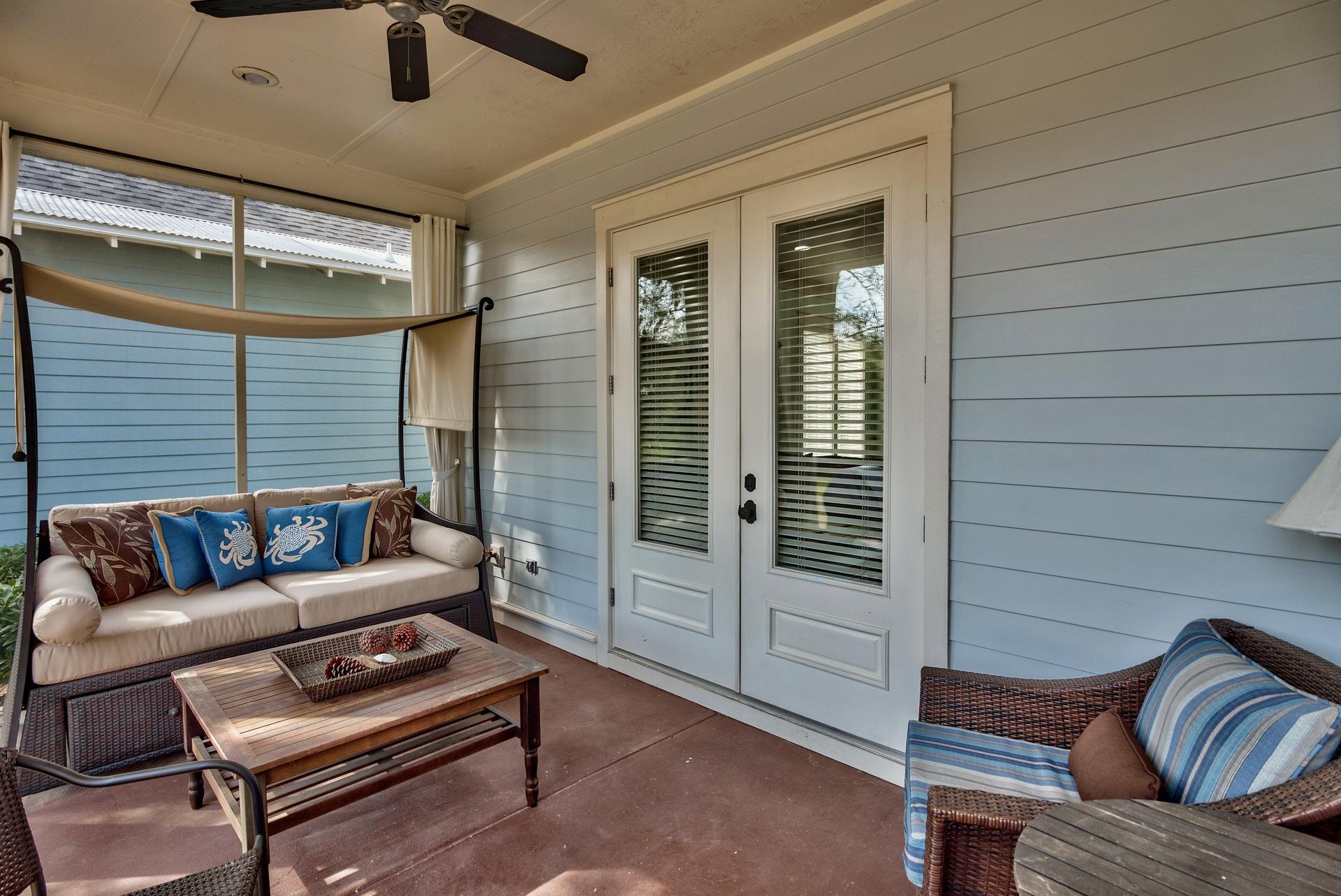 BUNGALOS AT SANDESTIN - Residential