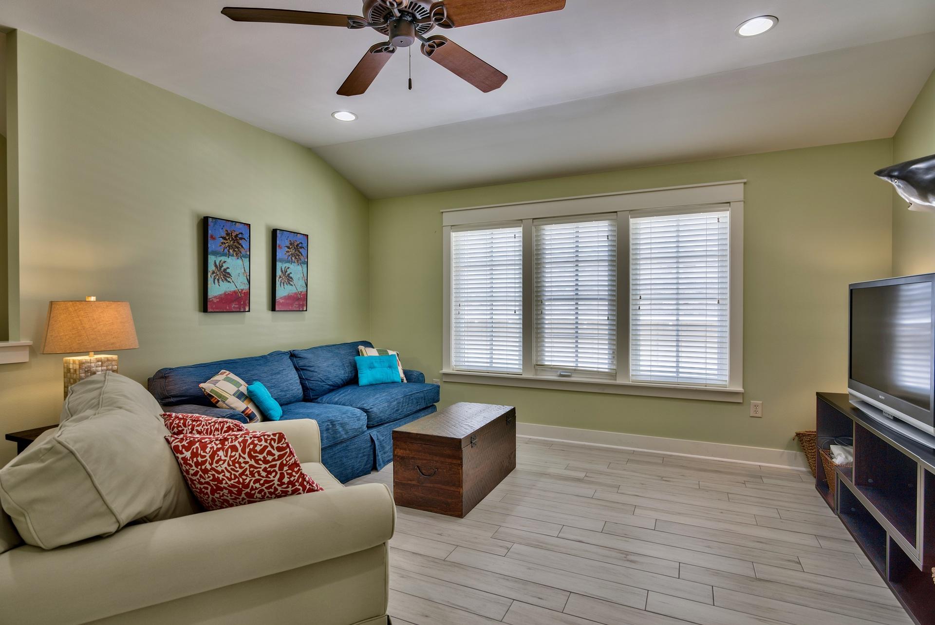 BUNGALOS AT SANDESTIN - Residential