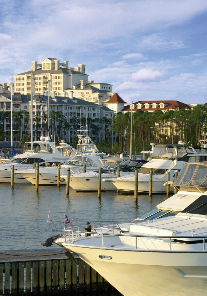 BUNGALOS AT SANDESTIN - Residential