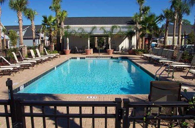 BUNGALOS AT SANDESTIN - Residential