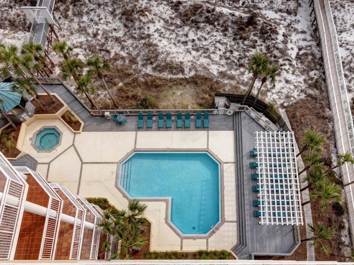 HIDDEN DUNES GRAND VILLAS - Residential