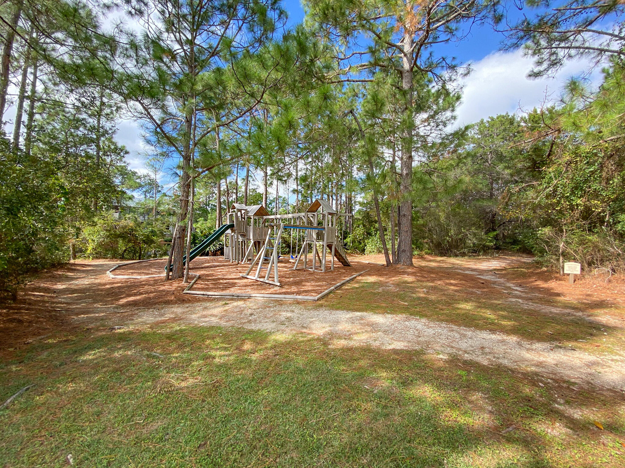 FOREST LAKES PH I - Residential