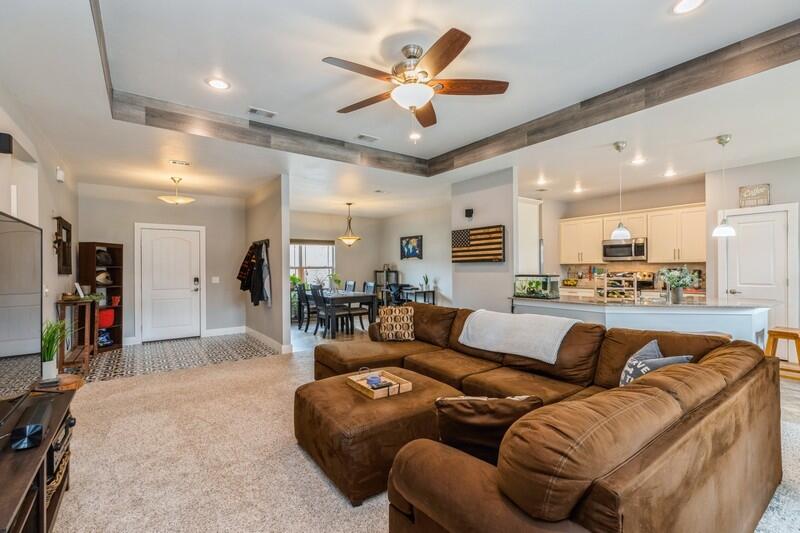 SHOAL CREEK MANOR - Residential