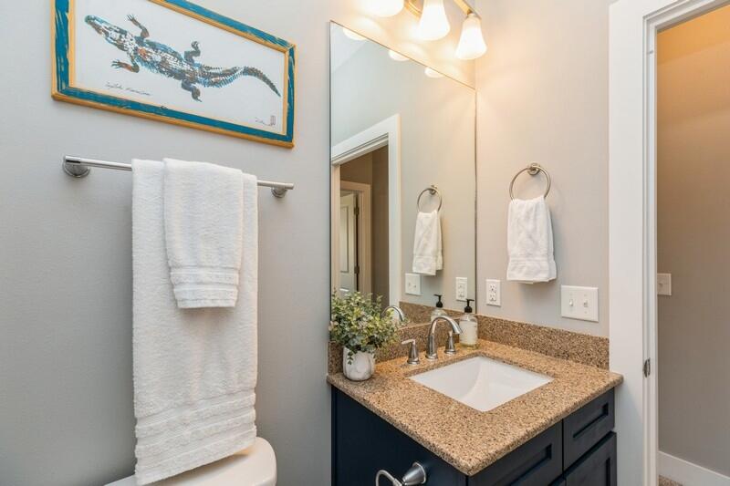 SHOAL CREEK MANOR - Residential