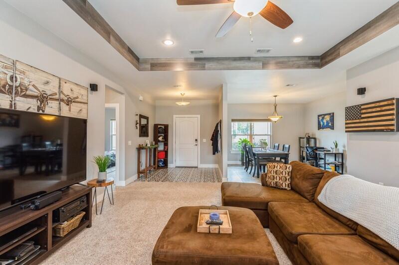 SHOAL CREEK MANOR - Residential