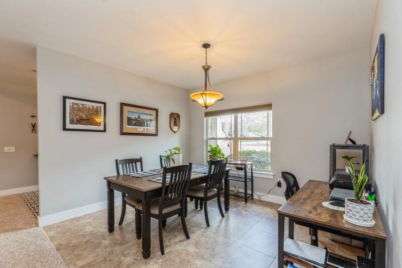 SHOAL CREEK MANOR - Residential