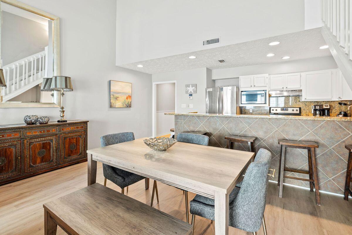 CRYSTAL VILLAS CONDO - Residential