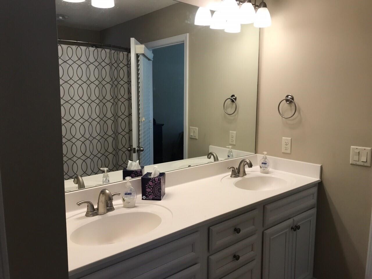 COTTAGES AT EAST RIVER - Residential