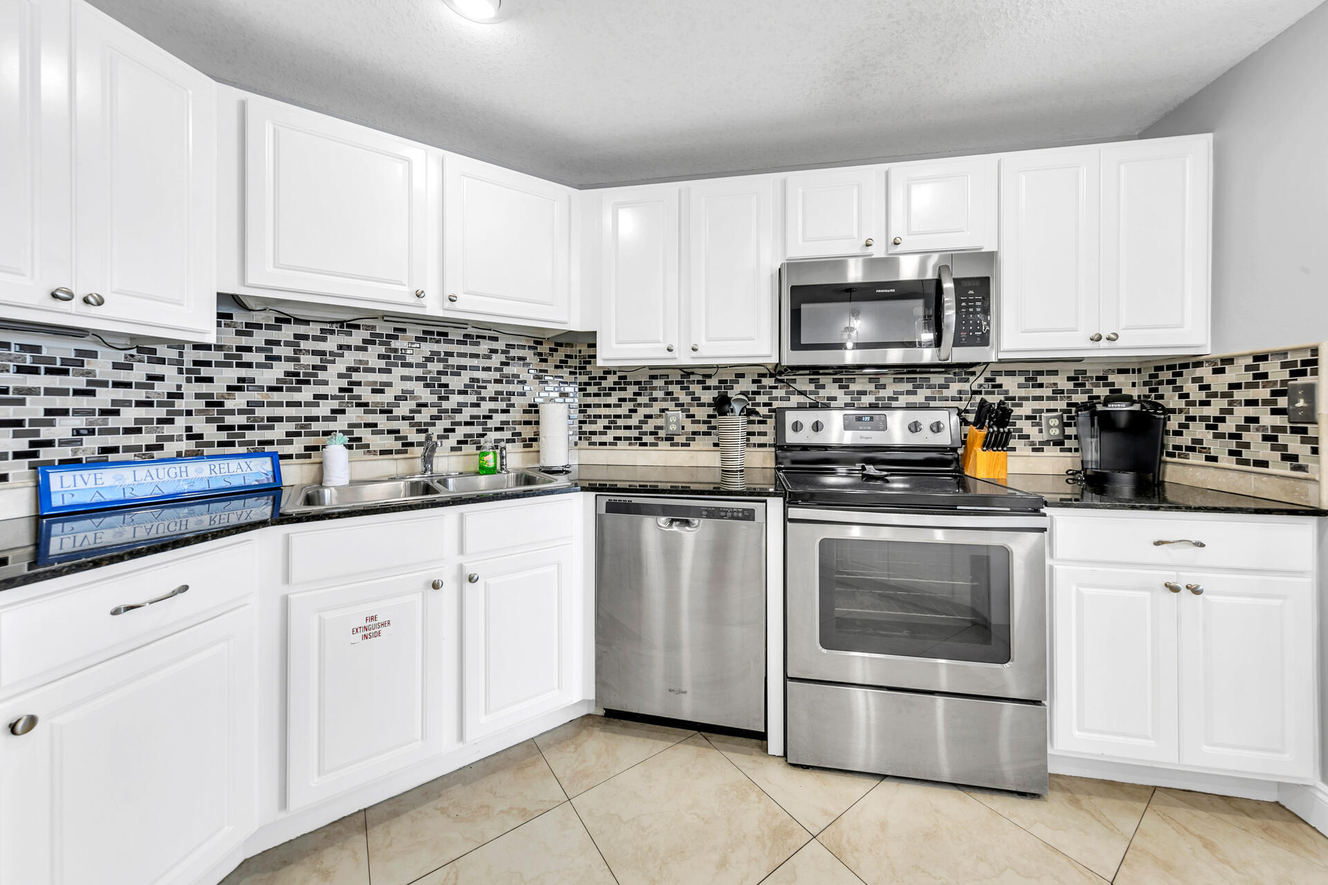 CALYPSO TOWERS II UNIT 2-2101 TYPE F ORB 2747 P 1819 2BR/2BA ORB 3825 P 622 P2 15 1629 SQ.FT - Residential