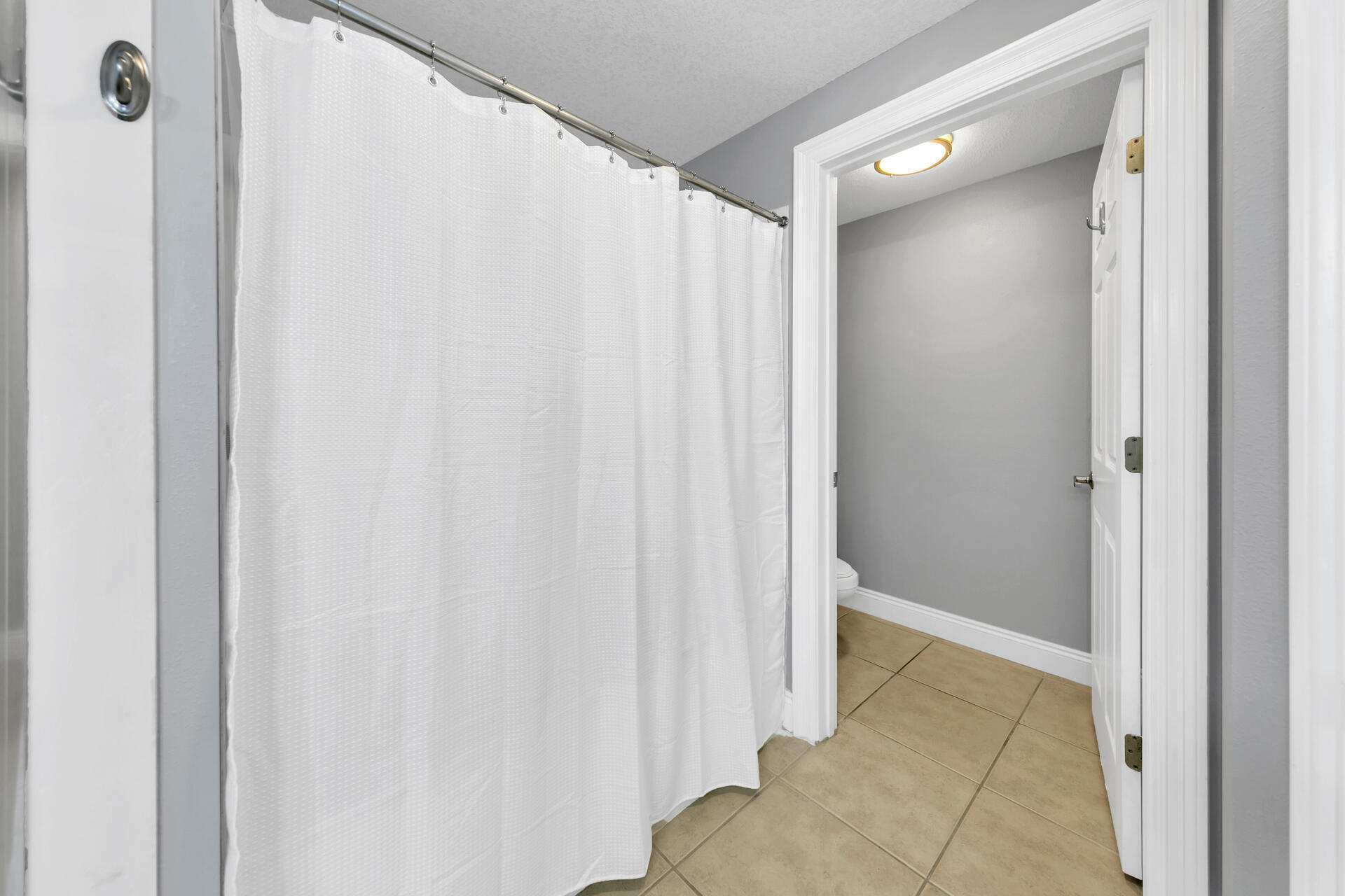 CALYPSO TOWERS II UNIT 2-2101 TYPE F ORB 2747 P 1819 2BR/2BA ORB 3825 P 622 P2 15 1629 SQ.FT - Residential