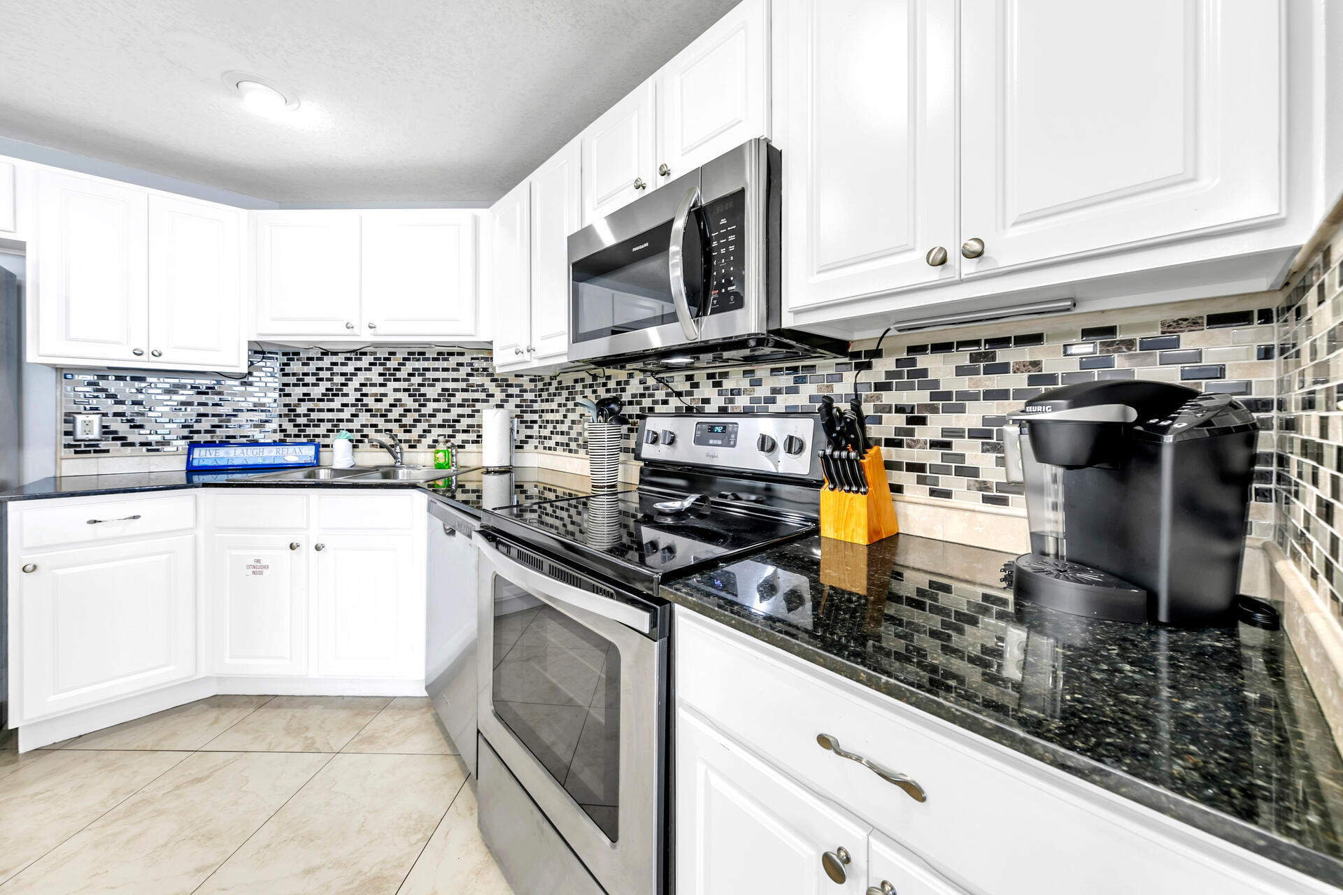 CALYPSO TOWERS II UNIT 2-2101 TYPE F ORB 2747 P 1819 2BR/2BA ORB 3825 P 622 P2 15 1629 SQ.FT - Residential