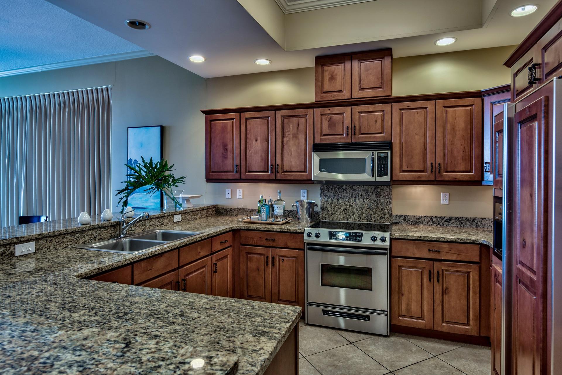 ALEXANDER AT PALM COURT - Residential