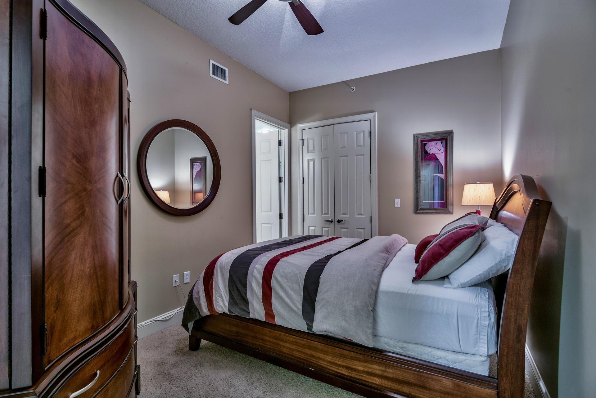 ALEXANDER AT PALM COURT - Residential