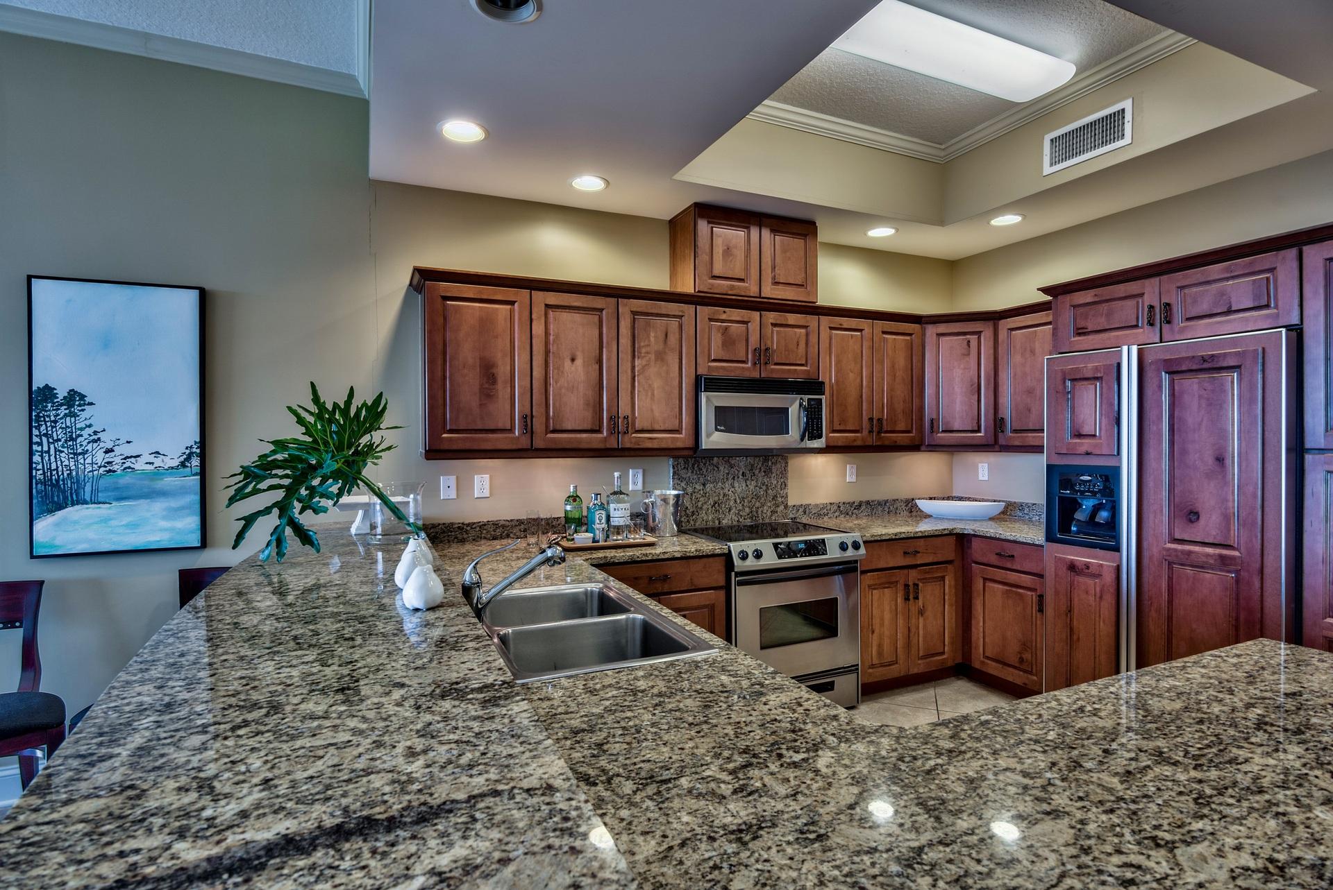 ALEXANDER AT PALM COURT - Residential