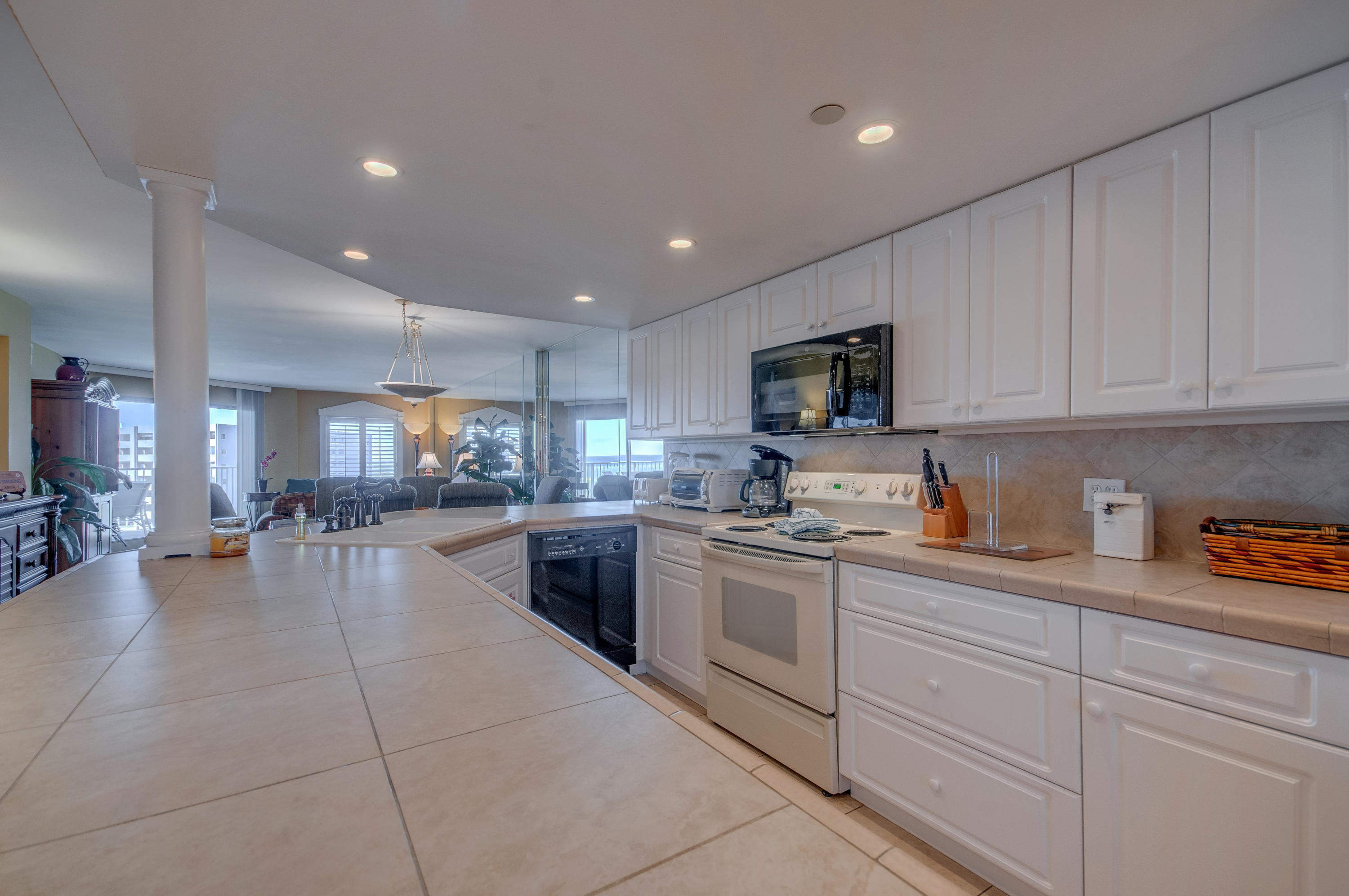 INLET REEF CLUB CONDO - Residential