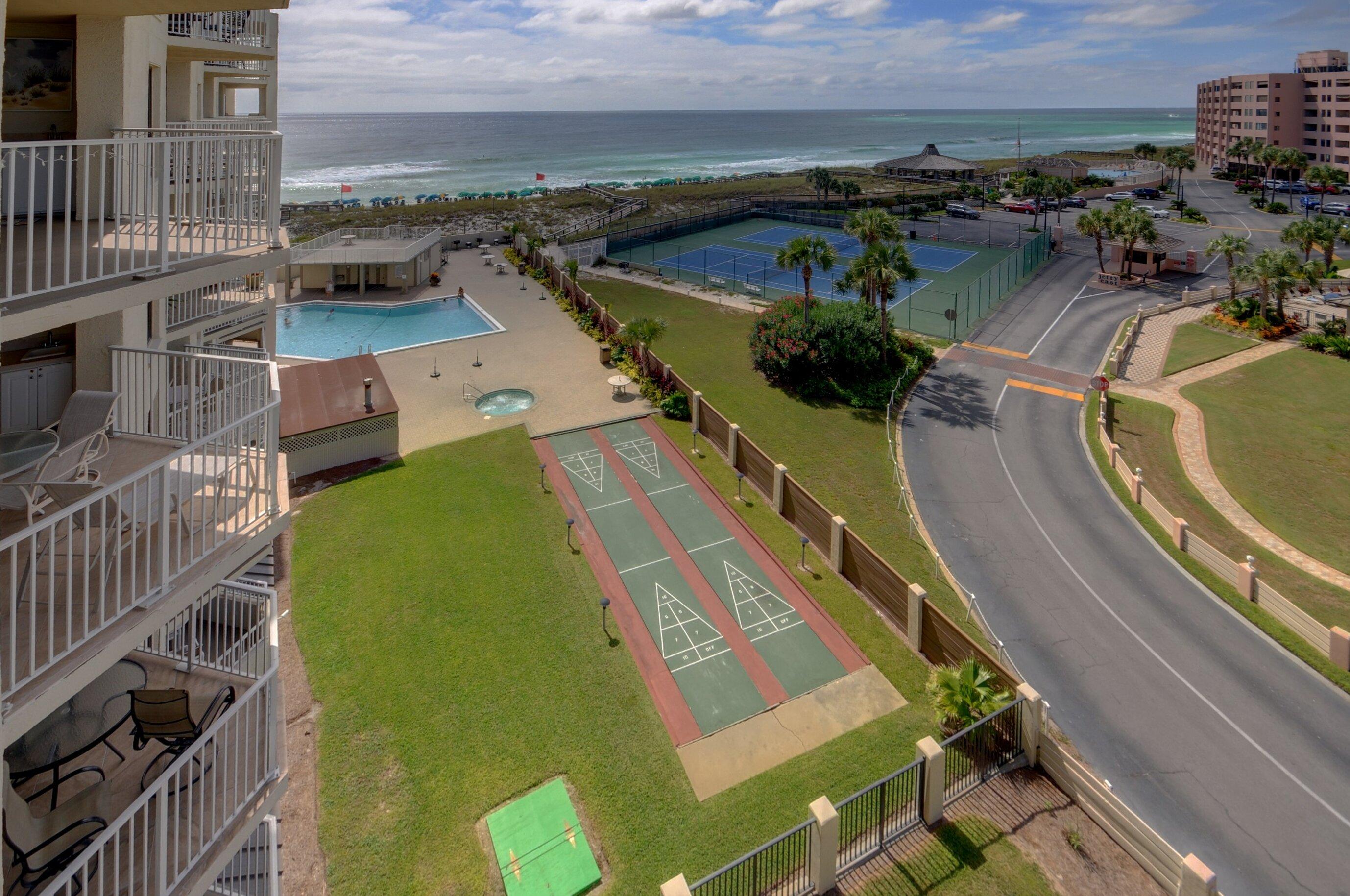 INLET REEF CLUB CONDO - Residential