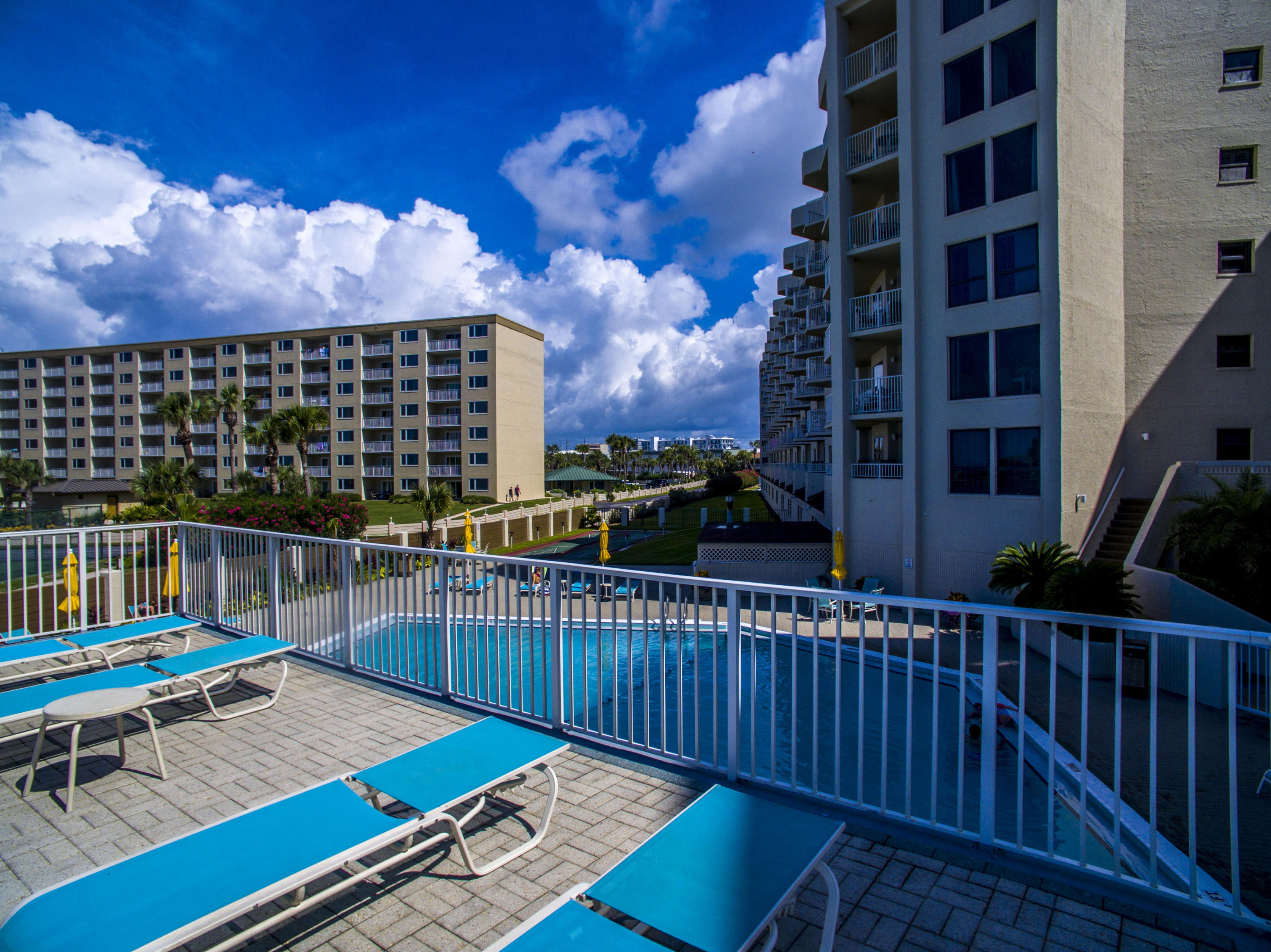 INLET REEF CLUB CONDO - Residential