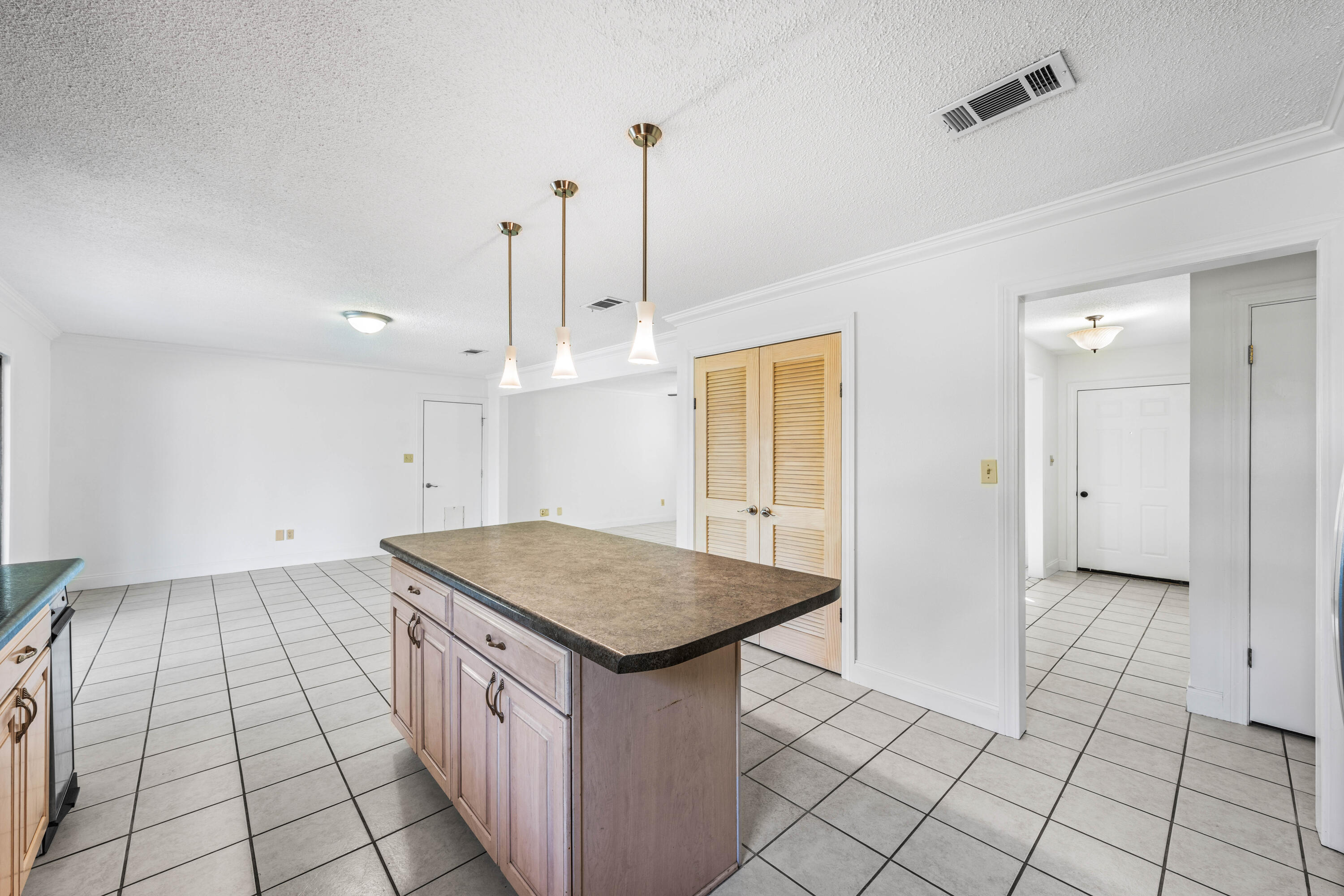 EASTWOOD - Residential