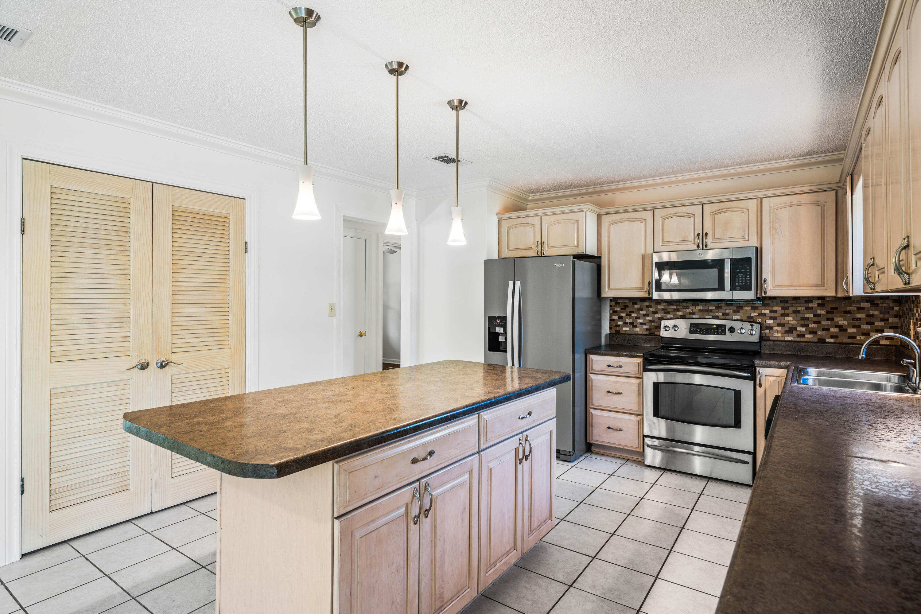 EASTWOOD - Residential