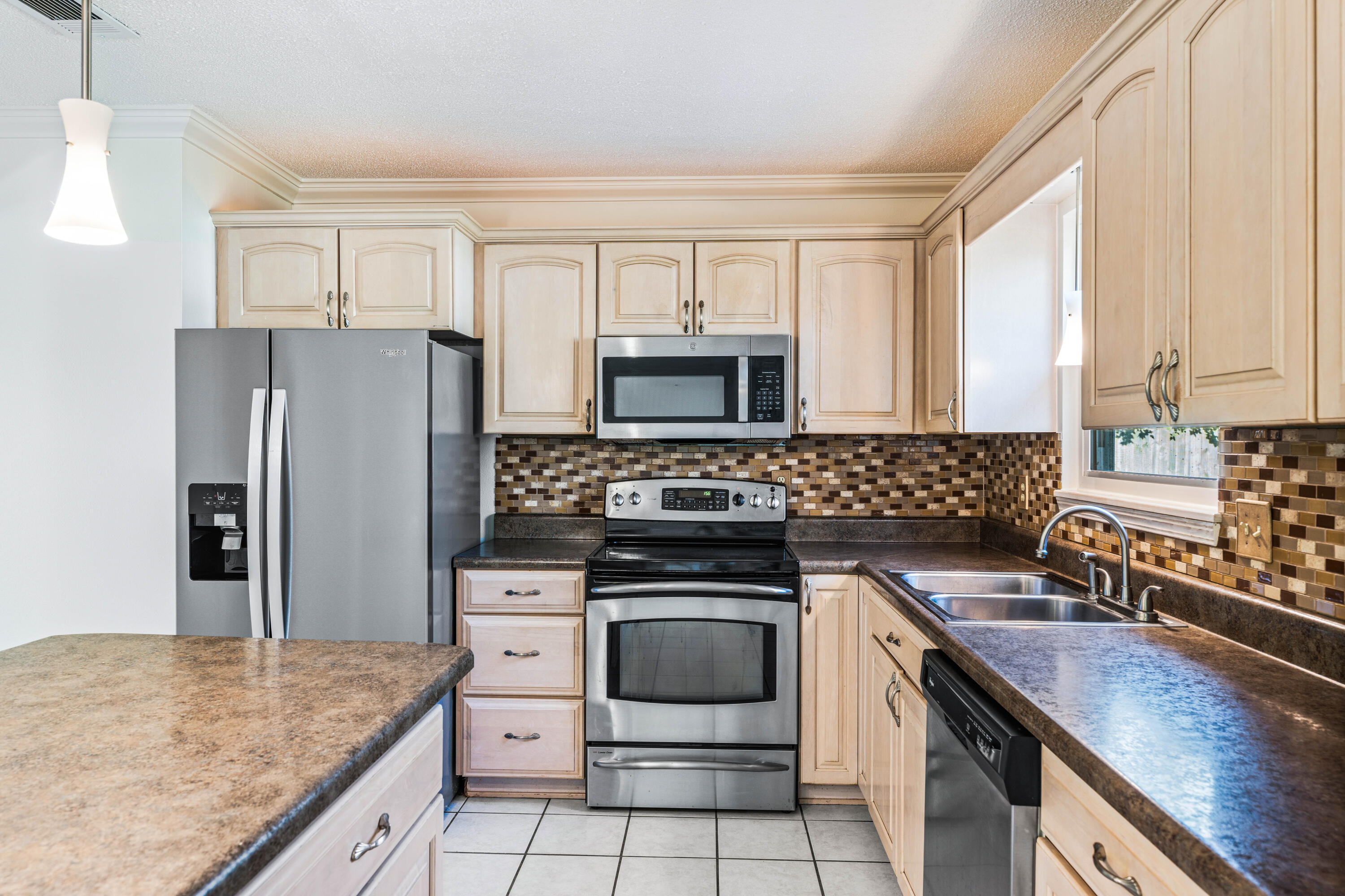 EASTWOOD - Residential