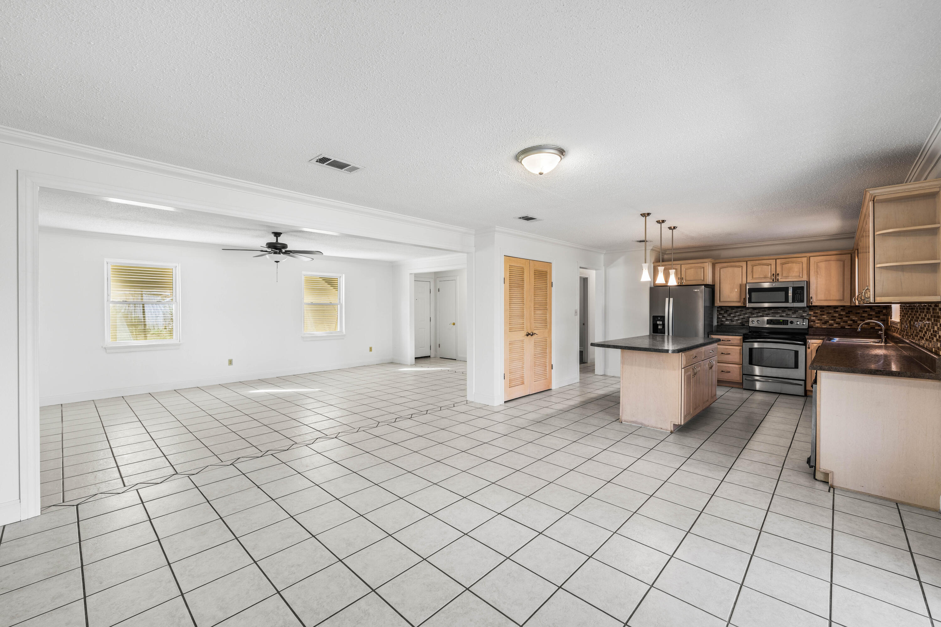 EASTWOOD - Residential