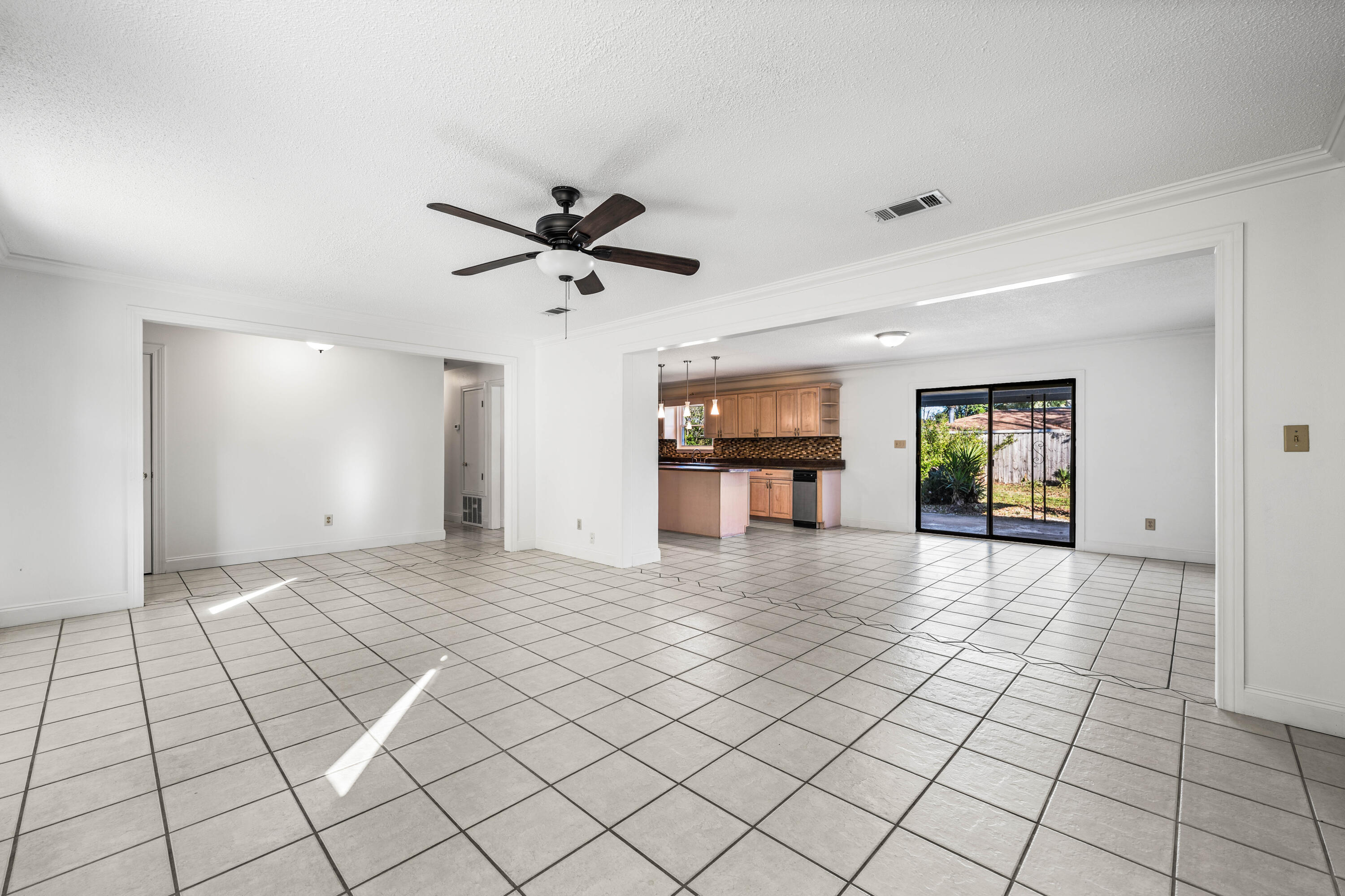 EASTWOOD - Residential