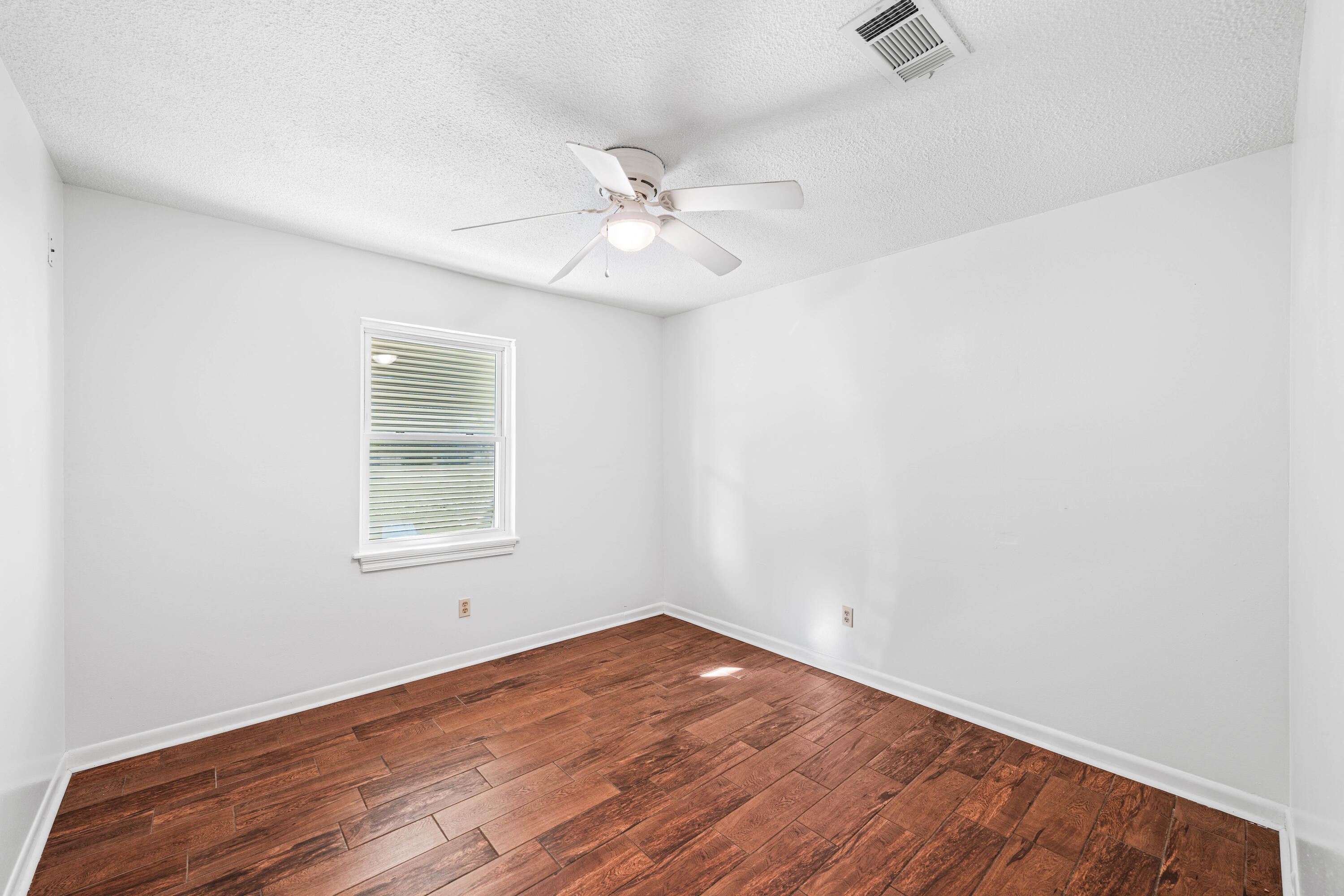 EASTWOOD - Residential