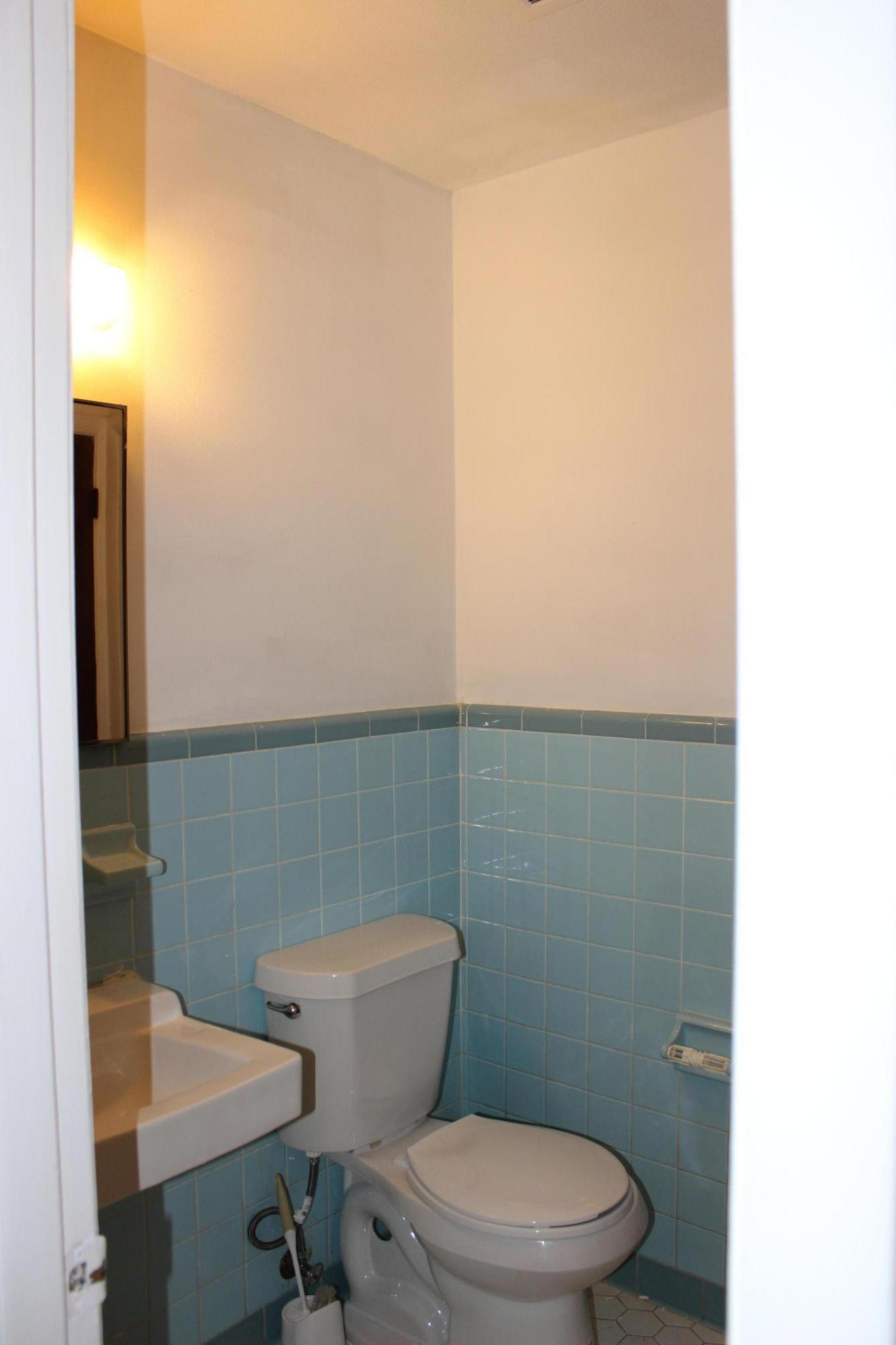 PINE CREST HILLS S/D LOT 11 BLK F - Residential