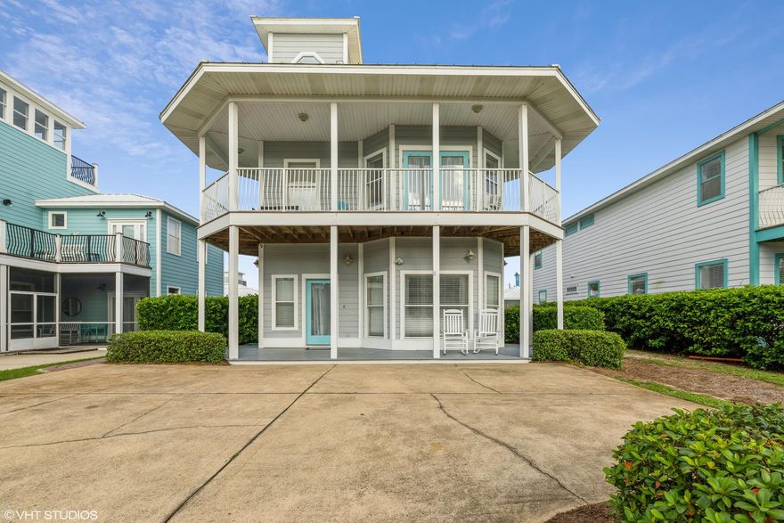 Welcome to the 'Crystal Pearl', rated 5-Stars on VRBO by 99% of guests! The property is located in Crystal Beach, providing easy access to shopping, dining, entertainment, walking distance to Henderson State Beach Park, public beach access just a 3-5 minute walk. The property includes 4 bedrooms and 3 baths in the main structure, with the addition space/privacy of a guest house with 1 bedroom/bath and kitchenette. Many recent capital investments (new AC systems, furnishings, flooring, tile, interior/exterior paint, pavers, appliances, etc.) DOCUMENTED income >$160,000 in 2021 (commissions/taxes NOT included).