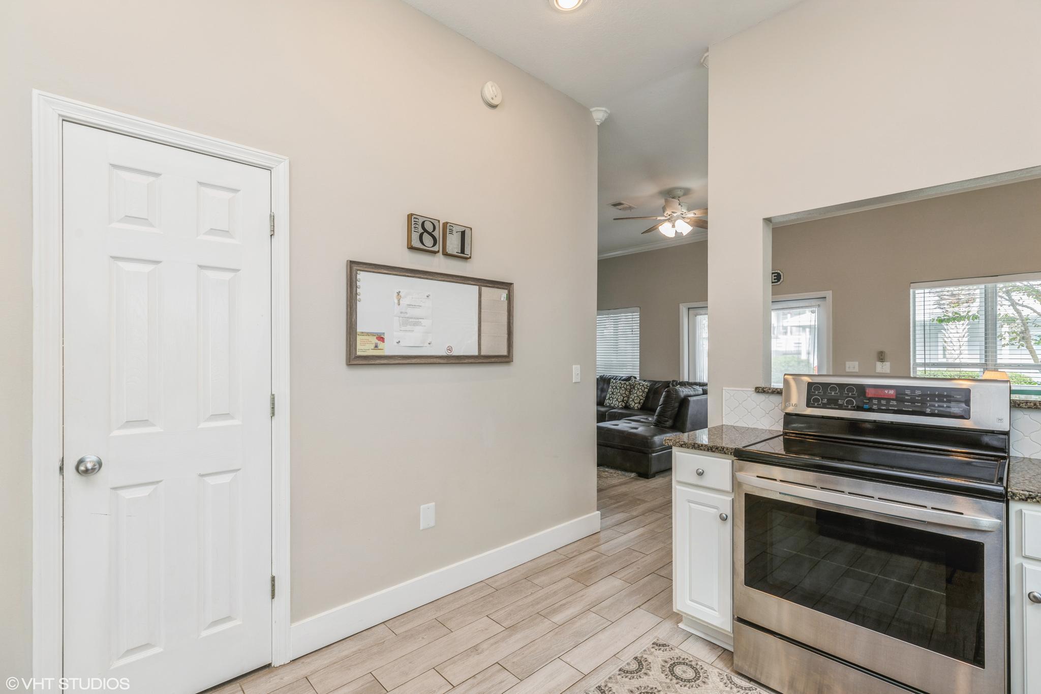 CRYSTAL BEACH - Residential