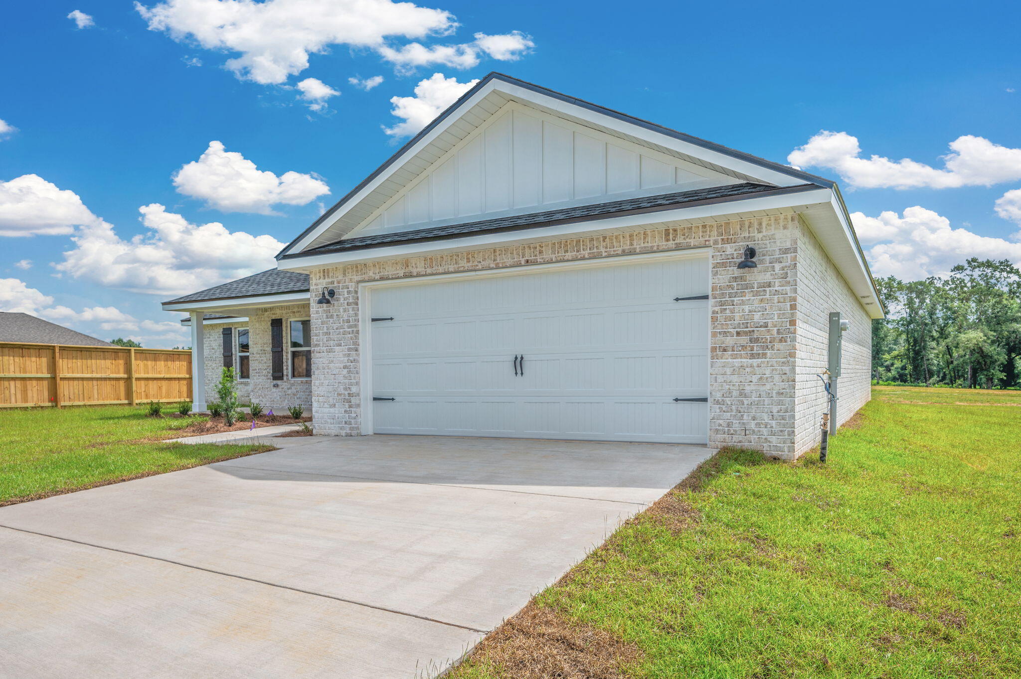 SOUTHERN DAY CHATEAU - Residential