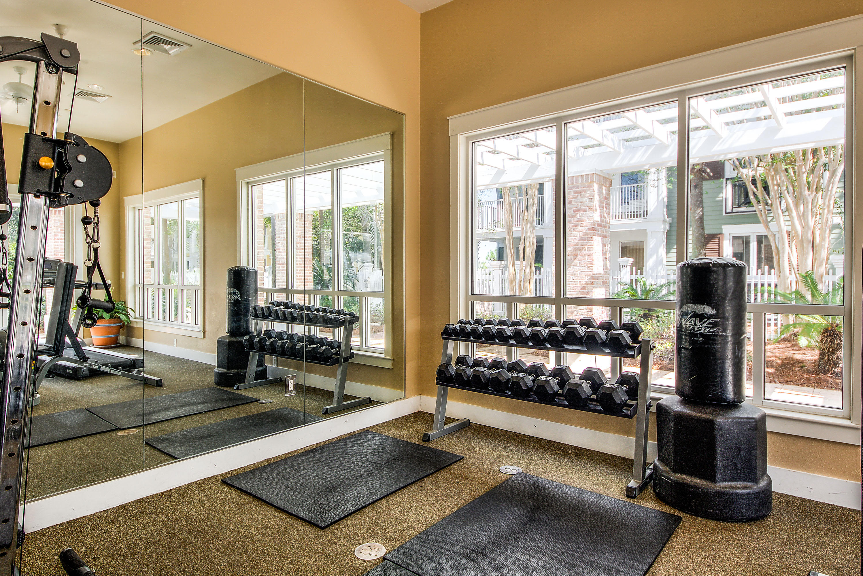 MARKET STREET INN - Residential