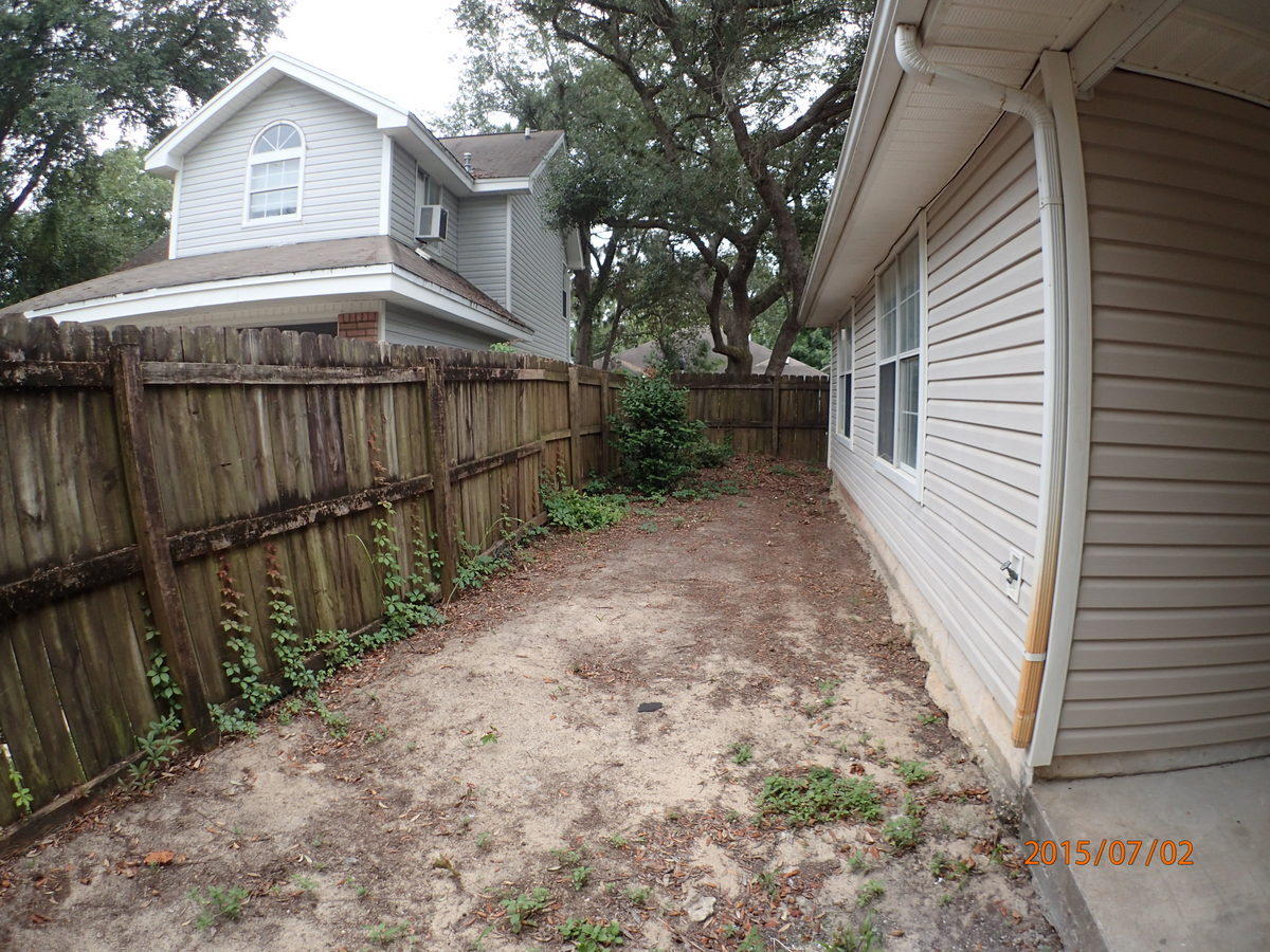 ASHLAND MANOR - Residential