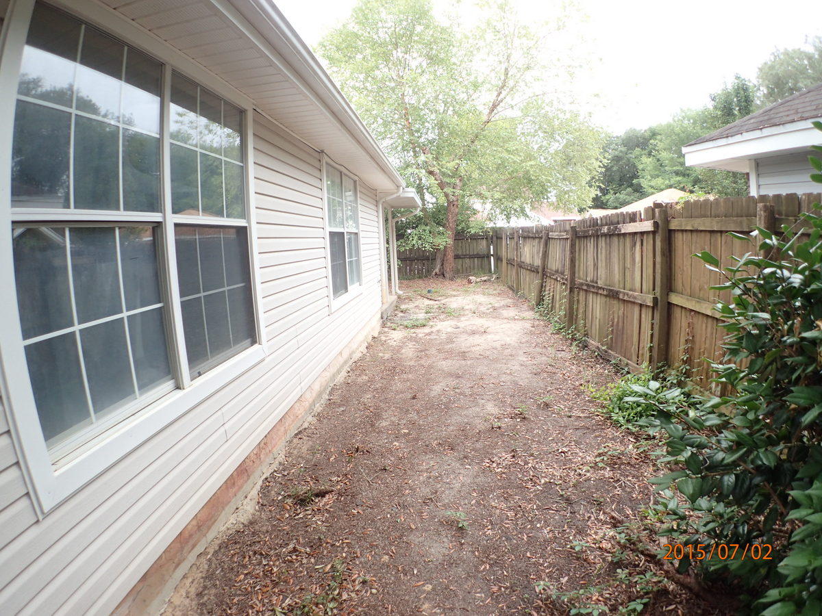 ASHLAND MANOR - Residential